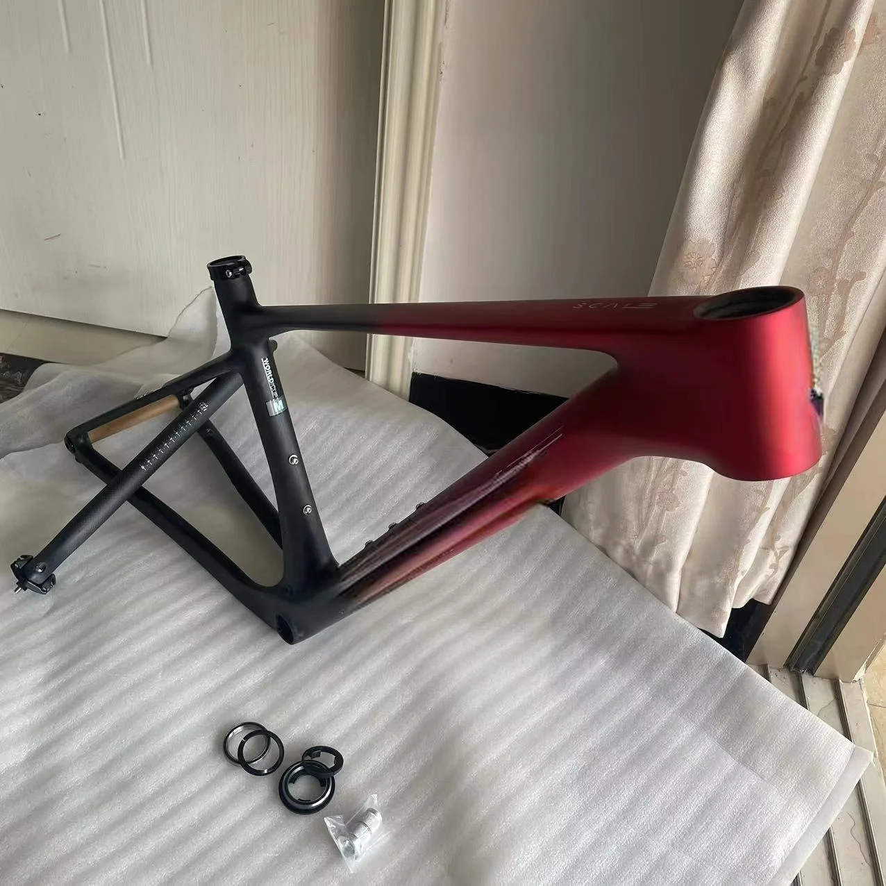 

UD carbon bike frame 29er MTB bicycle carbon frame S M L+ seatpost disc mountain bike frame RC cycling frame boost 148x12mm