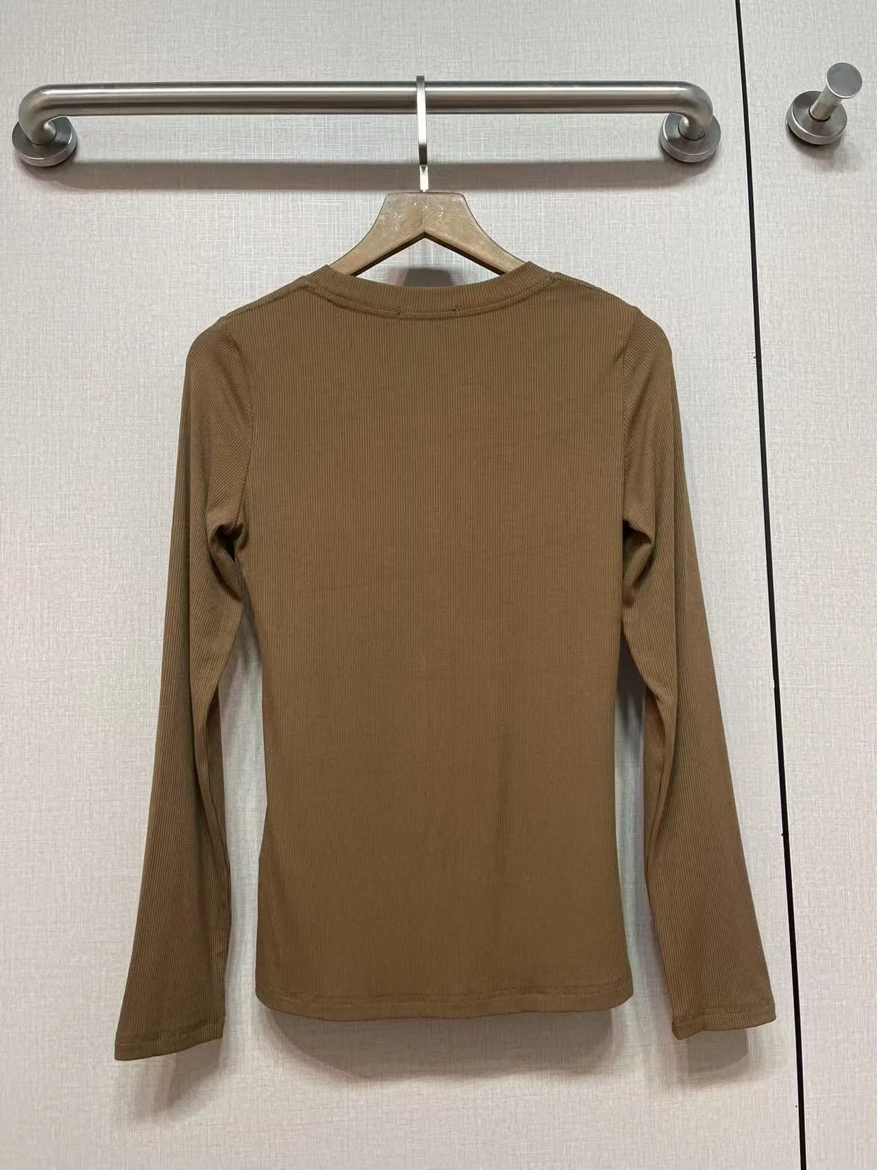 

New Autumn Women's Top Solid Color Soft Comfoetable Fashion High Quality 2025 Female Top XUAN-MJ130
