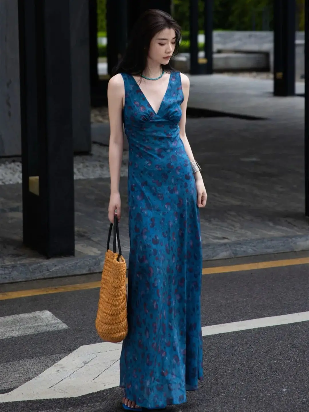 فستان حريري أصلي أنيق كاجوال بدون أكمام