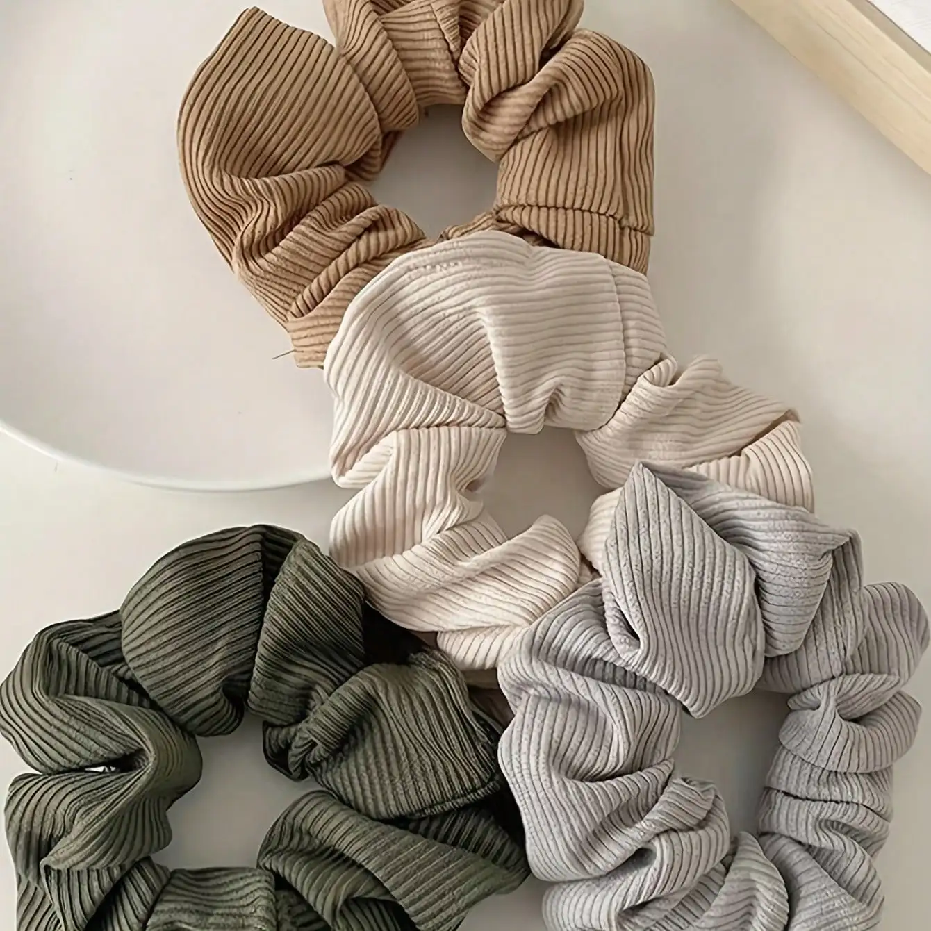

4pcs New Chinese-style elegant scrunchies, popular multi-color satin hair ties, fairy bun hair ropes, versatile hair scrunchies