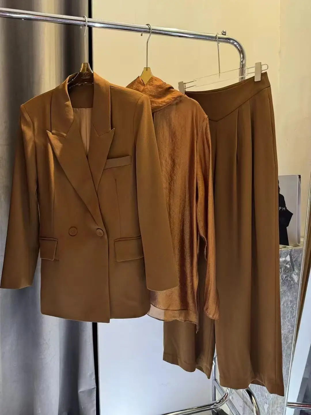 High-End Elegant Three-Piece Set, Double-Button Suit Wide Leg Pants Inner Wear Shirt