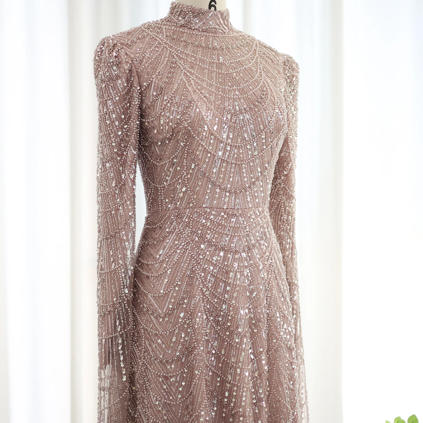 Sharon Said Luxuriöse Dubai Salbeigrüne Muslimische Abendkleider mit Cape-Ärmeln und Hohem Kragen für Arabische Hochzeitsfeier SS630 Maßanfertigung – Detail 22