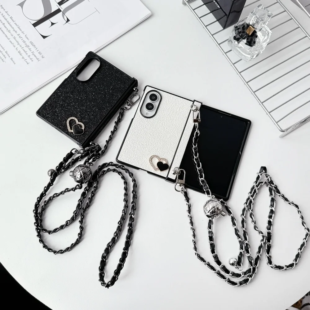 Luxury Diamond Heart Phone case for Samsung Galaxy Z Fold 8 7 Fold 6 5 4 3 Fold 7 8 Ultra Cover With Chain Leather Crossbody Cas