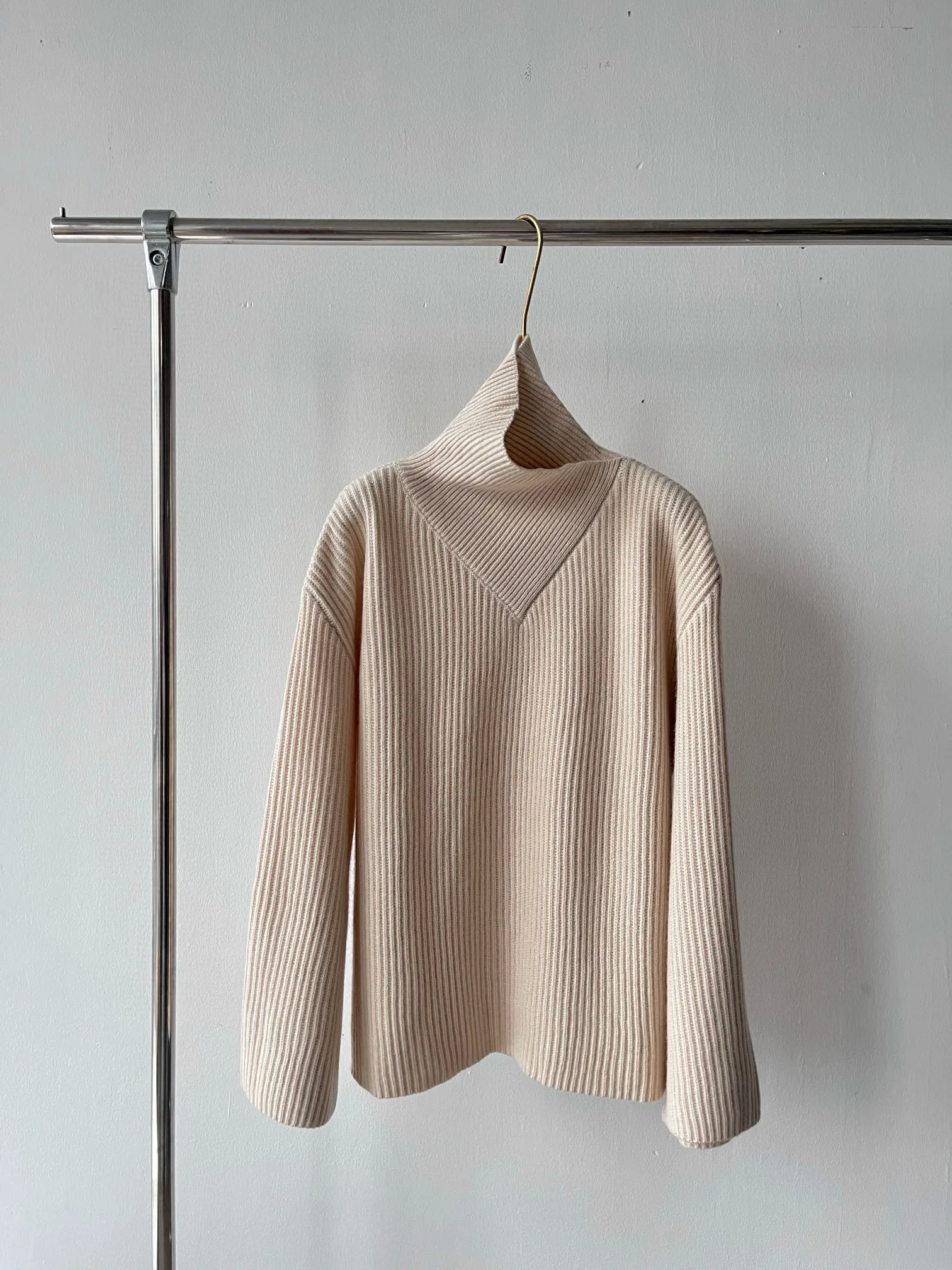 Elegant autumn-winter wool sweater