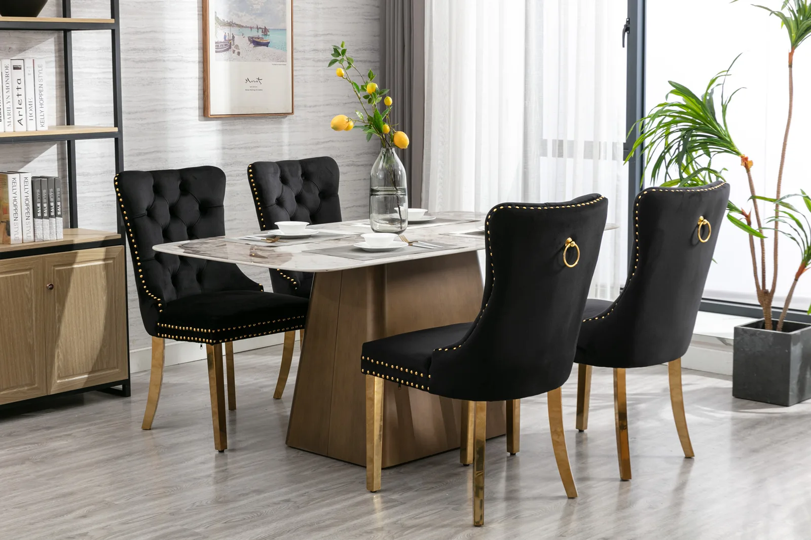 Samtbezogene Esszimmerstühle im 2er-Set, Schwarz & Gold Akzentstühle 65x50x95cm mit goldenen Edelstahlbeinen, getuftetem Design, Nagelkopf-Verzierung, hoher Rückenlehne, hochdichtem
