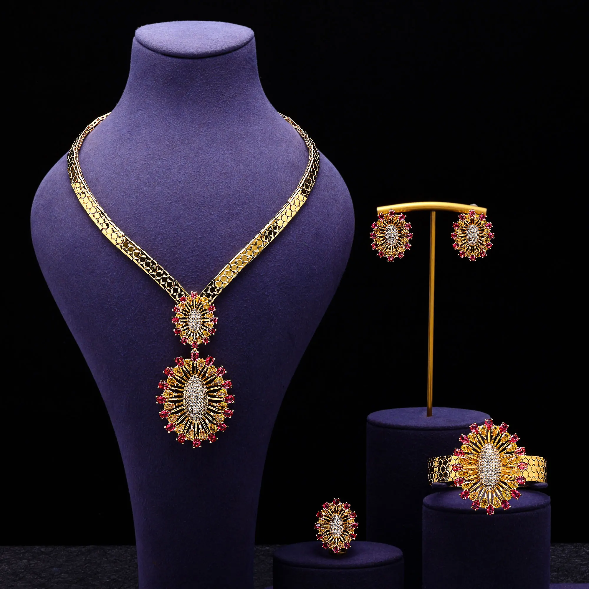 

2024 New 24k gold-plated cubic zirconia 4pcs bride's zircon jewelry set, luxury Libya Dubai bride jewelry set