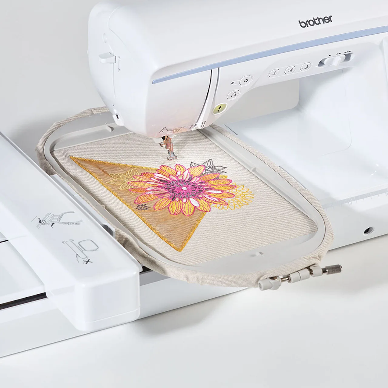 

BRAND NEW Innov-is NV2700 High-Speed Heavy-Duty Motor Computerized Automatic Flat Embroidery Sewing Machine