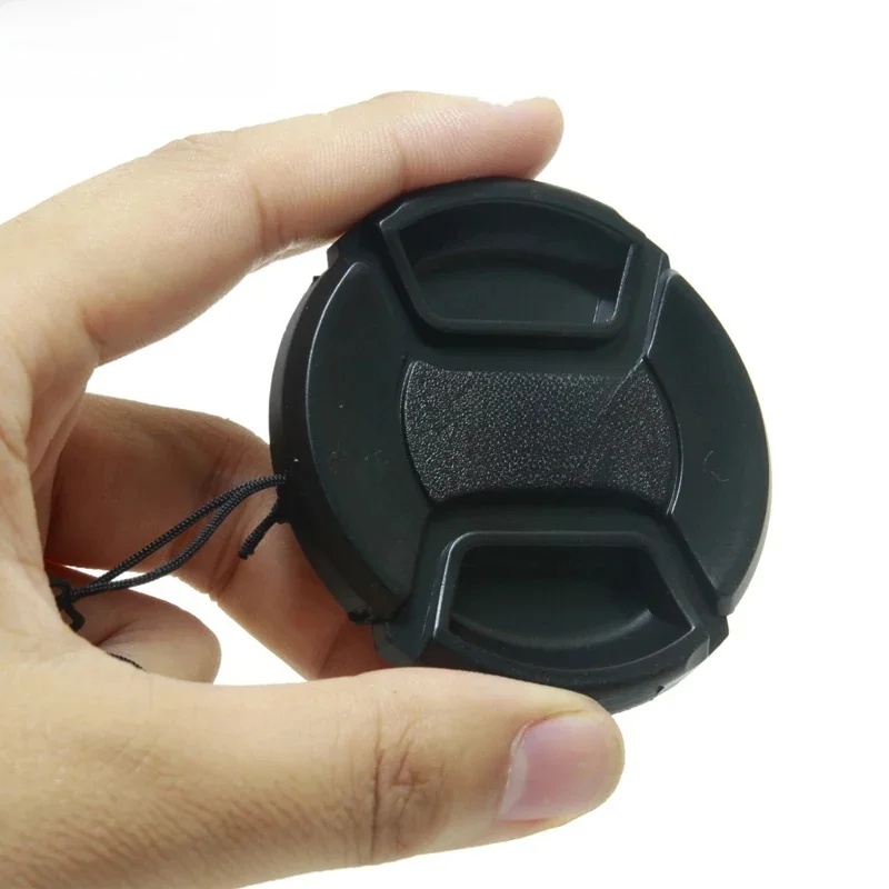 Rozmiar 49 mm 52 mm 55 mm 58 mm 62 mm 67 mm 72 mm 77 mm Zatrzaskowa osłona obiektywu przedniego aparatu do lustrzanki cyfrowej Sony Alpha — zdjęcie 2