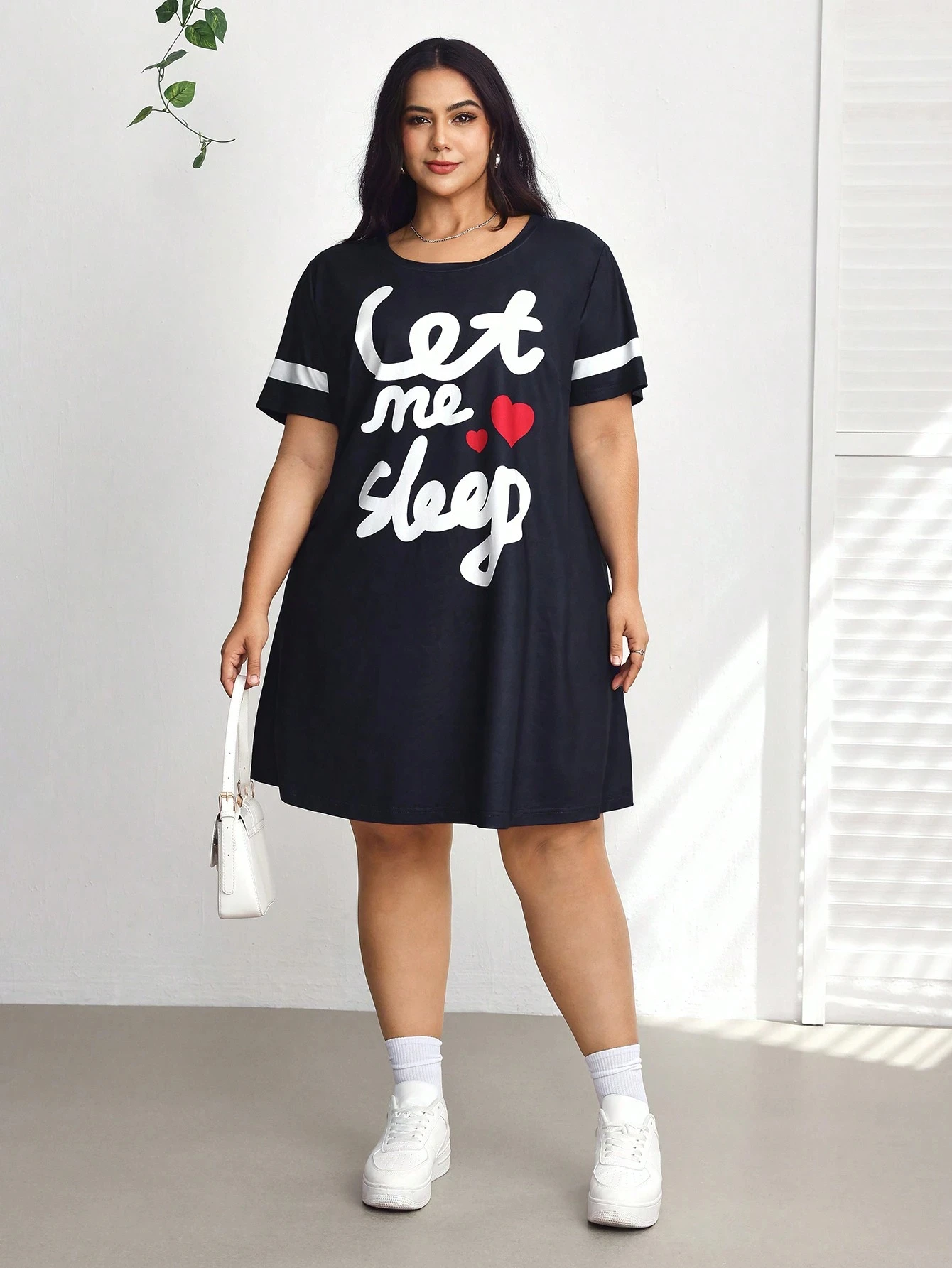

Plus Size Women's Valentine's Day Heart Design Pattern Printed T-shirt Dress Summer Minimalist Casual Texture High Quality Dress