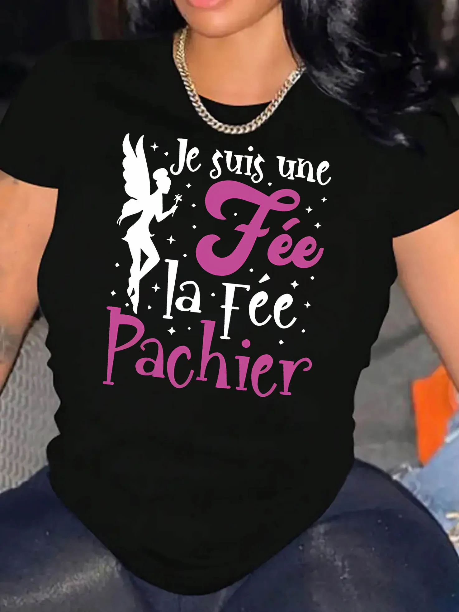 Camiseta con gráfico de hadas para mujer, pantalón corto informal elegante de manga con estampado "Je Suis une Patchier", Top cómodo de verano para atuendo informal