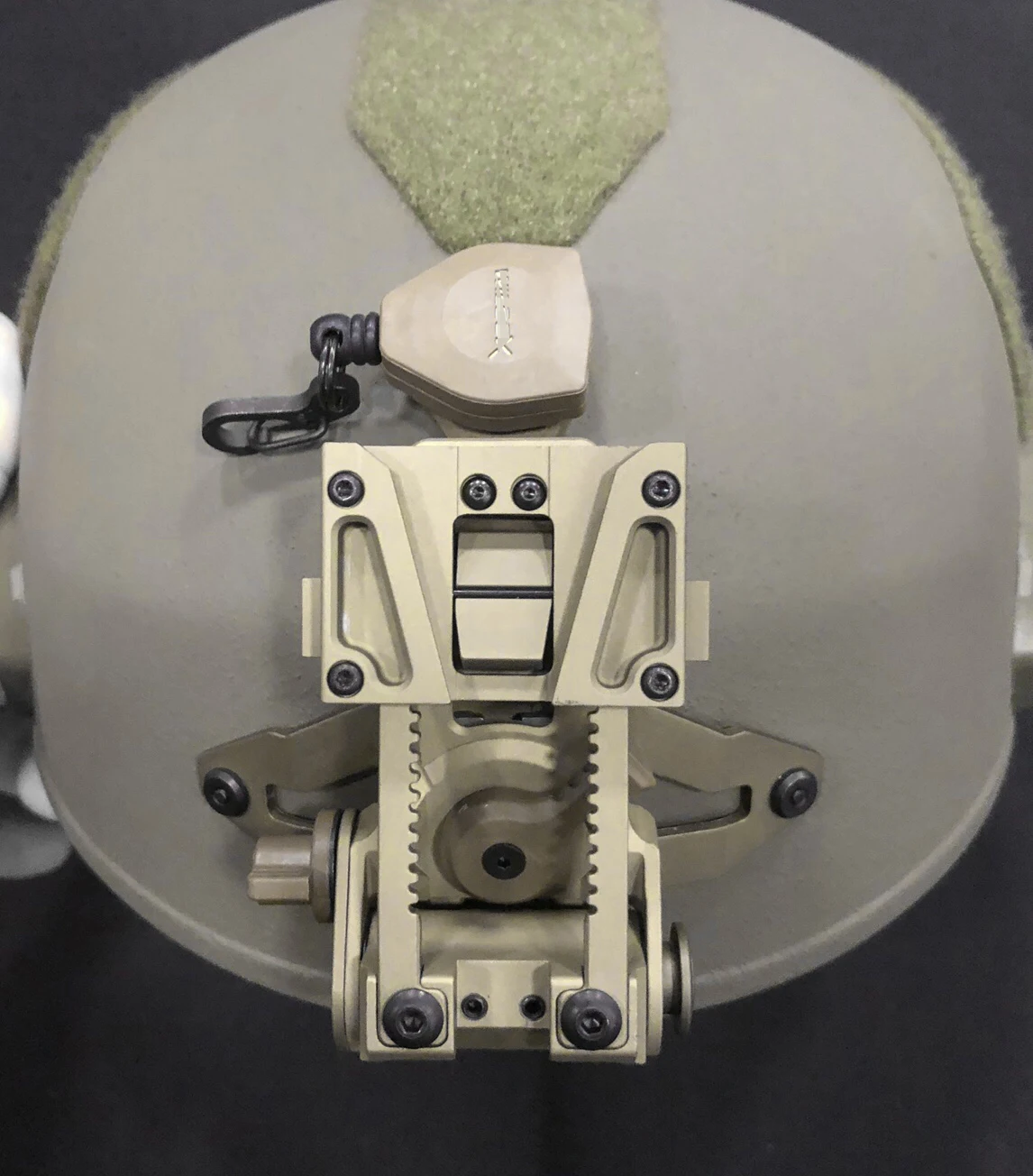 NVG-Halterung L4 G69 für Nachtsichtbrillen, Helmhalterung mit Abdeckung, kompatibel mit PVS14 PVS15 PVS18 PVS31 GPNVG18 PSQ36 – Detail 17