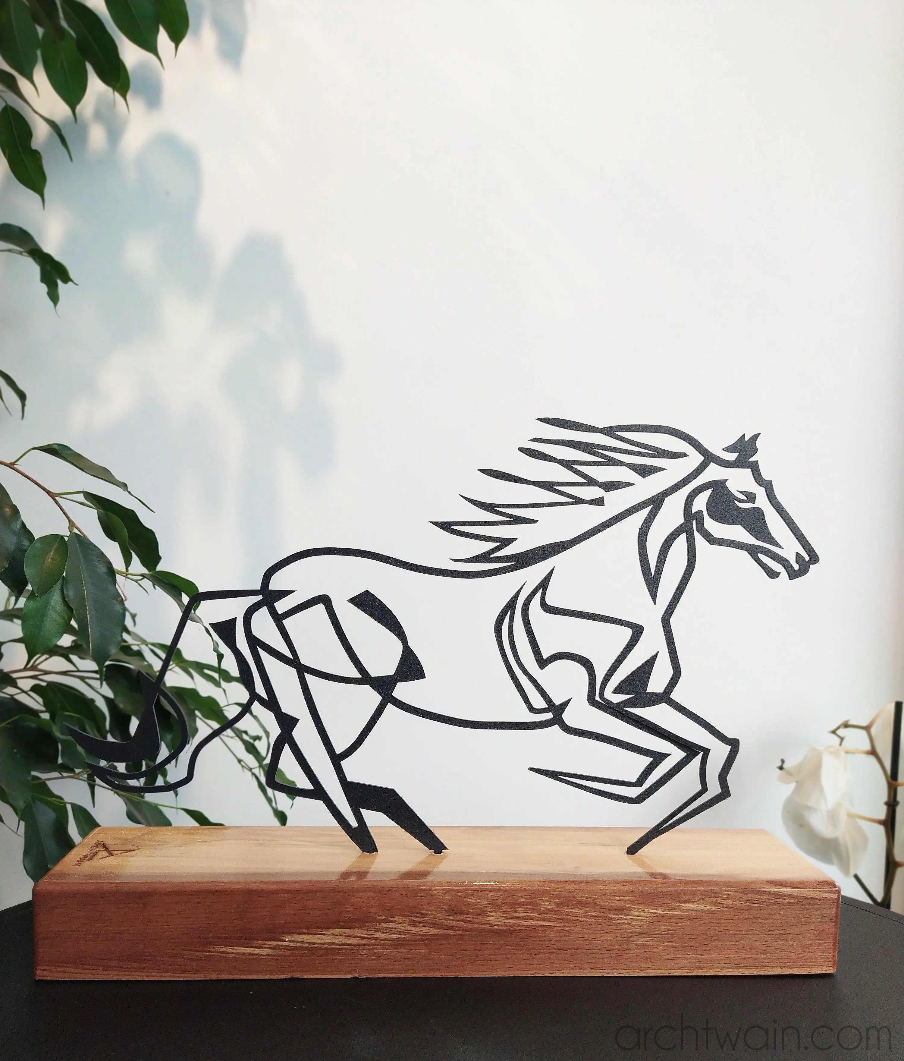 Minimal Sculpture Horse Figure Metal Wood Desktop Decor Home Accessory Minimal Sculpture Nordic Home Decor Figure Ladies Face Ab