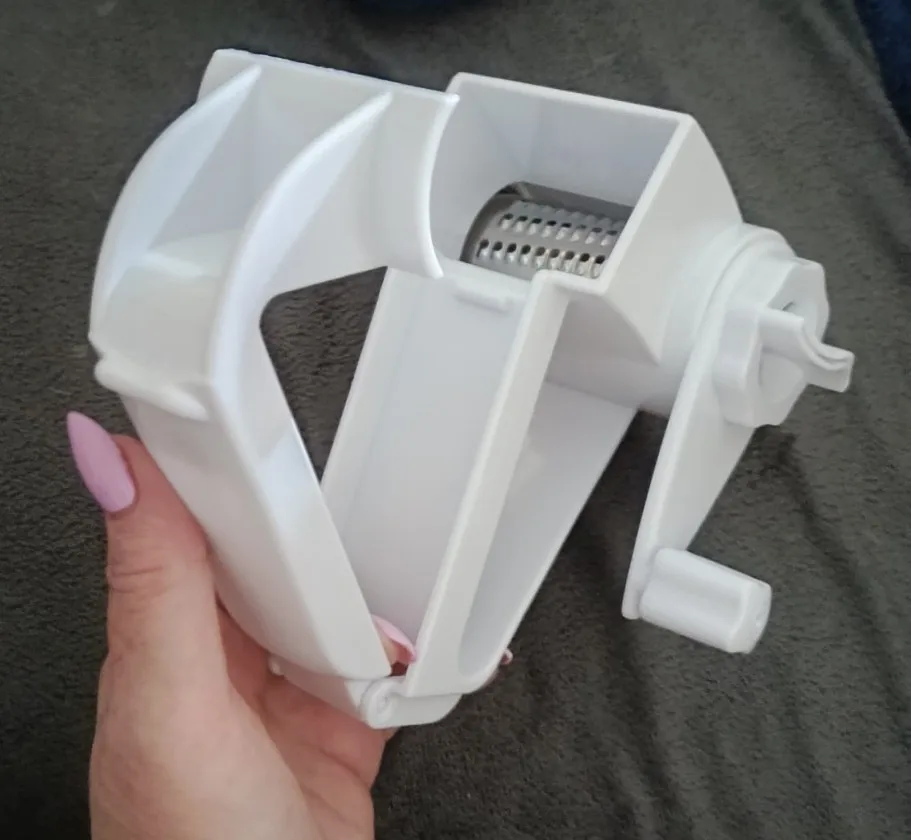 Hand-Cranked Rotating Cheese Grater Creative Kitchen Cheese Shredder Multi-functional Cheese Grater for Kitchen photo review