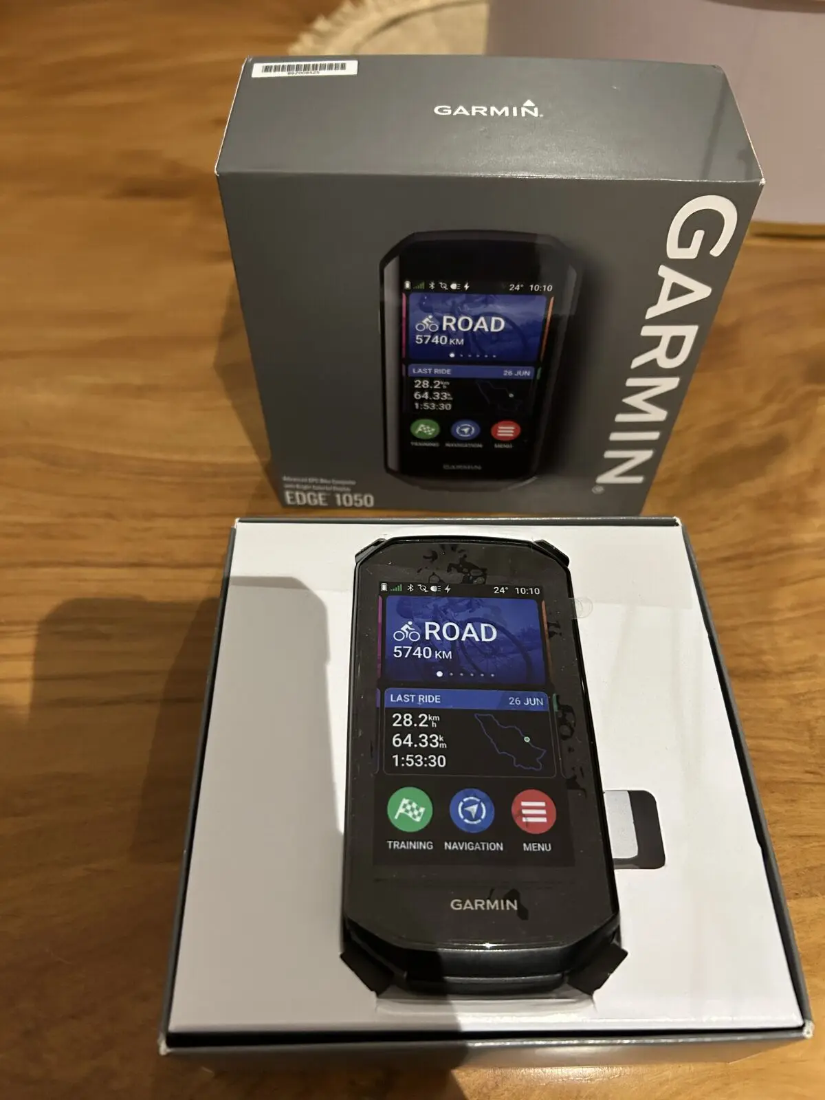 BEST SALES Garmin Edge 1050®, Premium Cycling Computer, Vivid Color Touchscreen Display, Built-in Speaker, Advanced Training