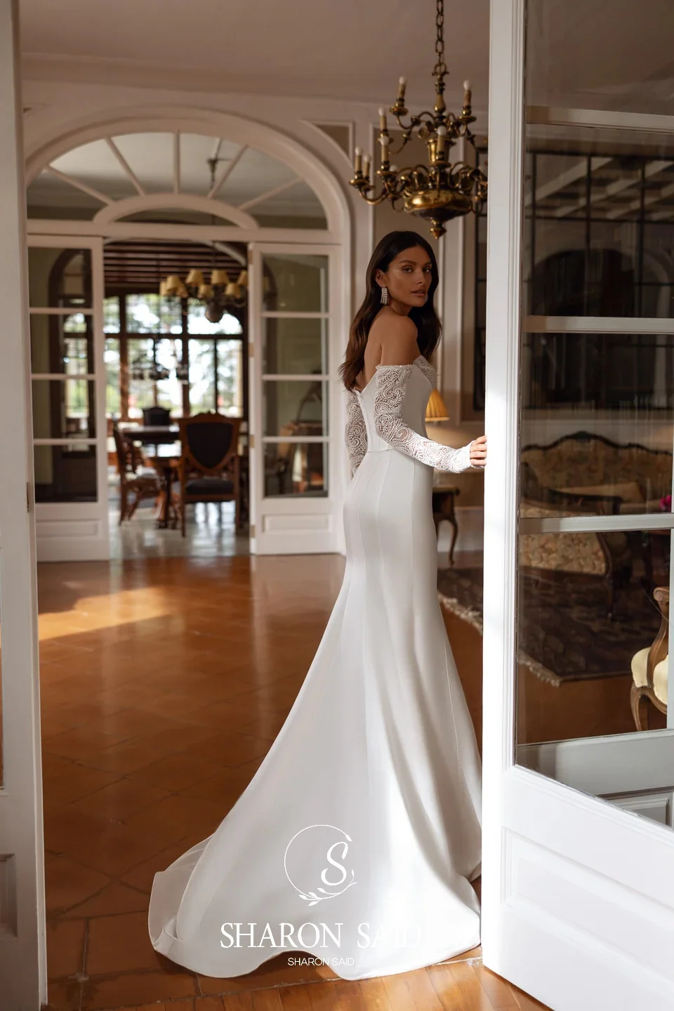 Sharon Said Eenvoudige Zeemeermin Wit Satijnen Trouwjurk 2025, Sexy Corset Lange Kanten Mouw Sweep Trein Bruidsjurken SW398 Aangepast