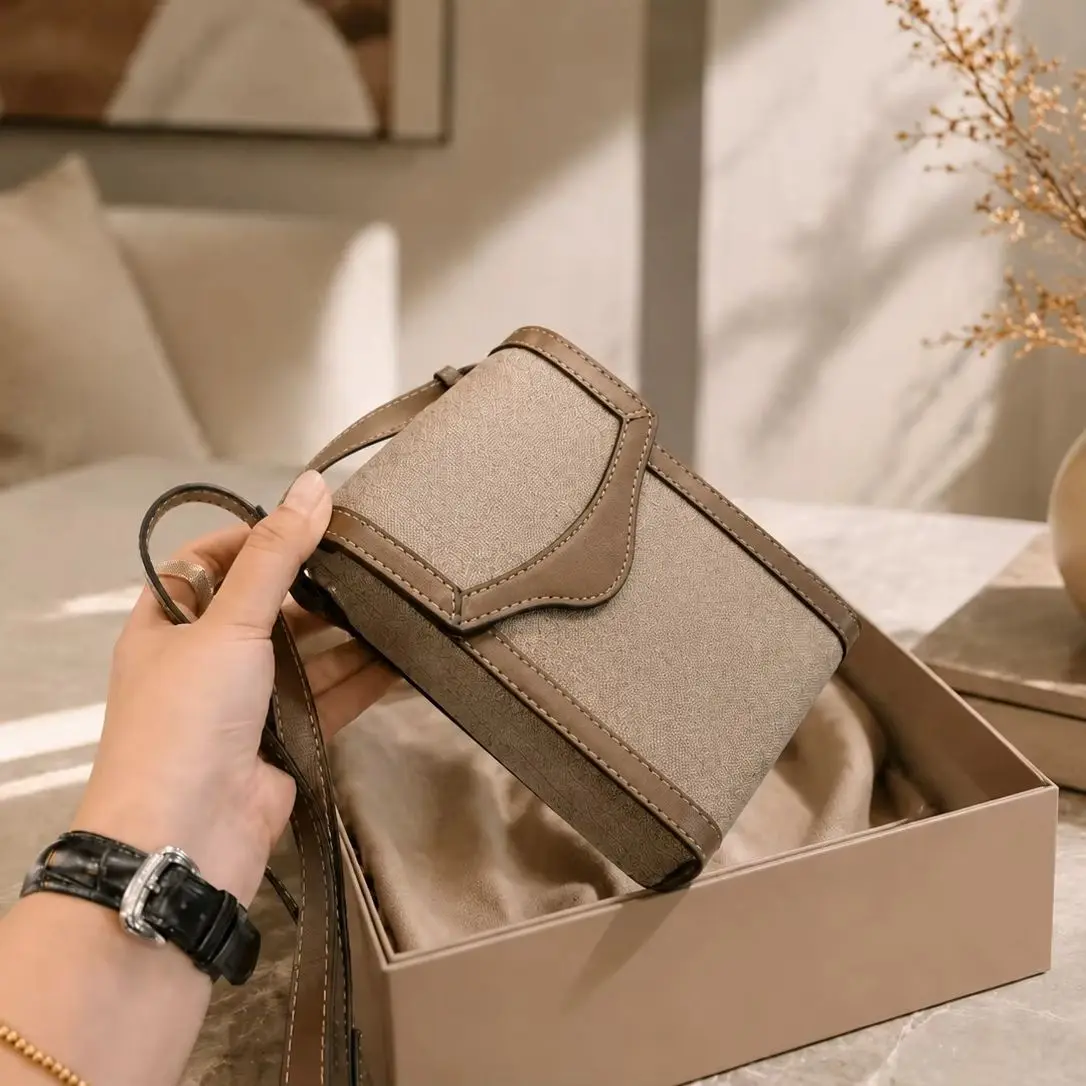 

2026 New Classic Luxury Bag Mobile Phone Bag Horizontal Style Vertical Style down details 18.5*5*12.5cm