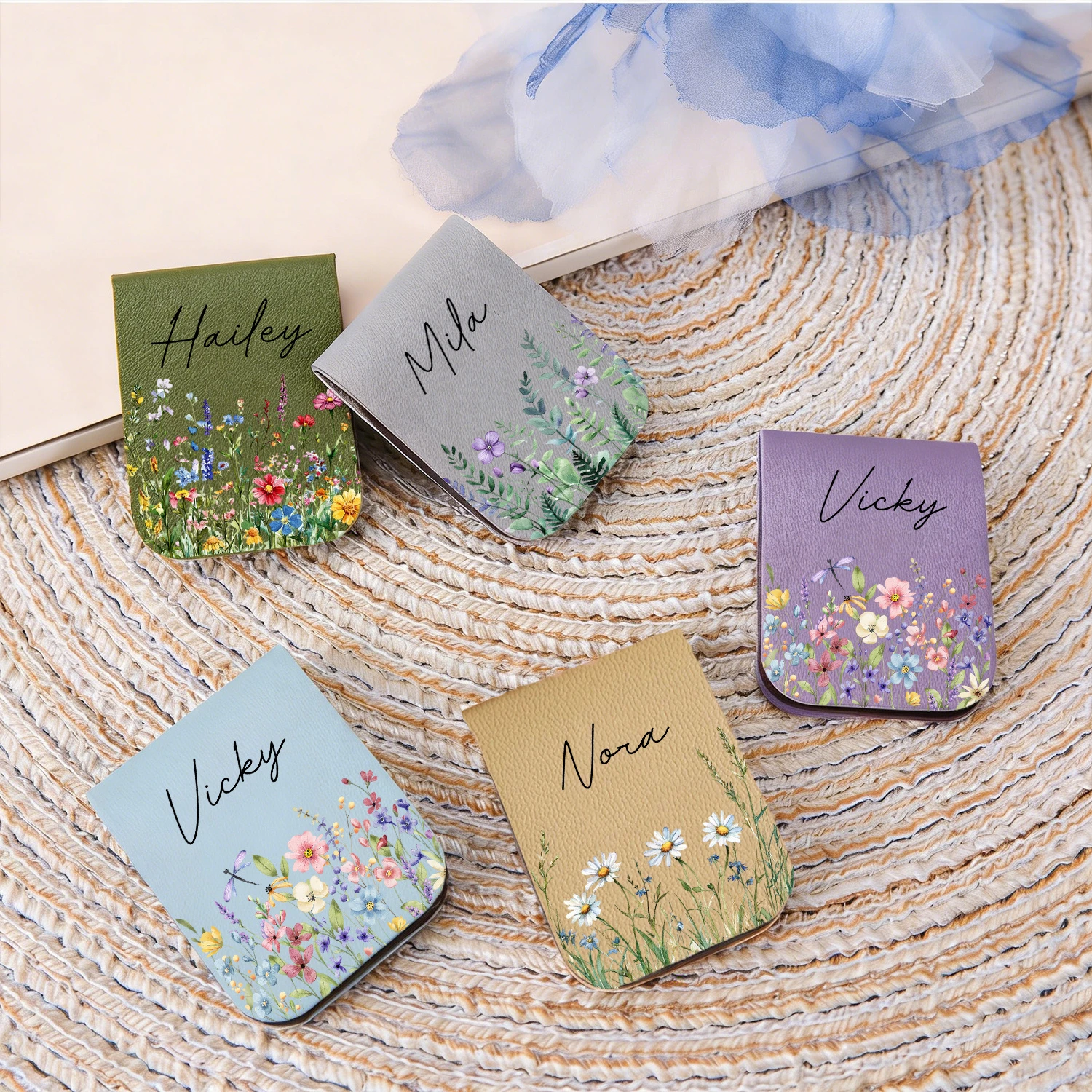 Bookmark Magnetic Clip - Custom Name Faux Leather Magnetic Bookmark