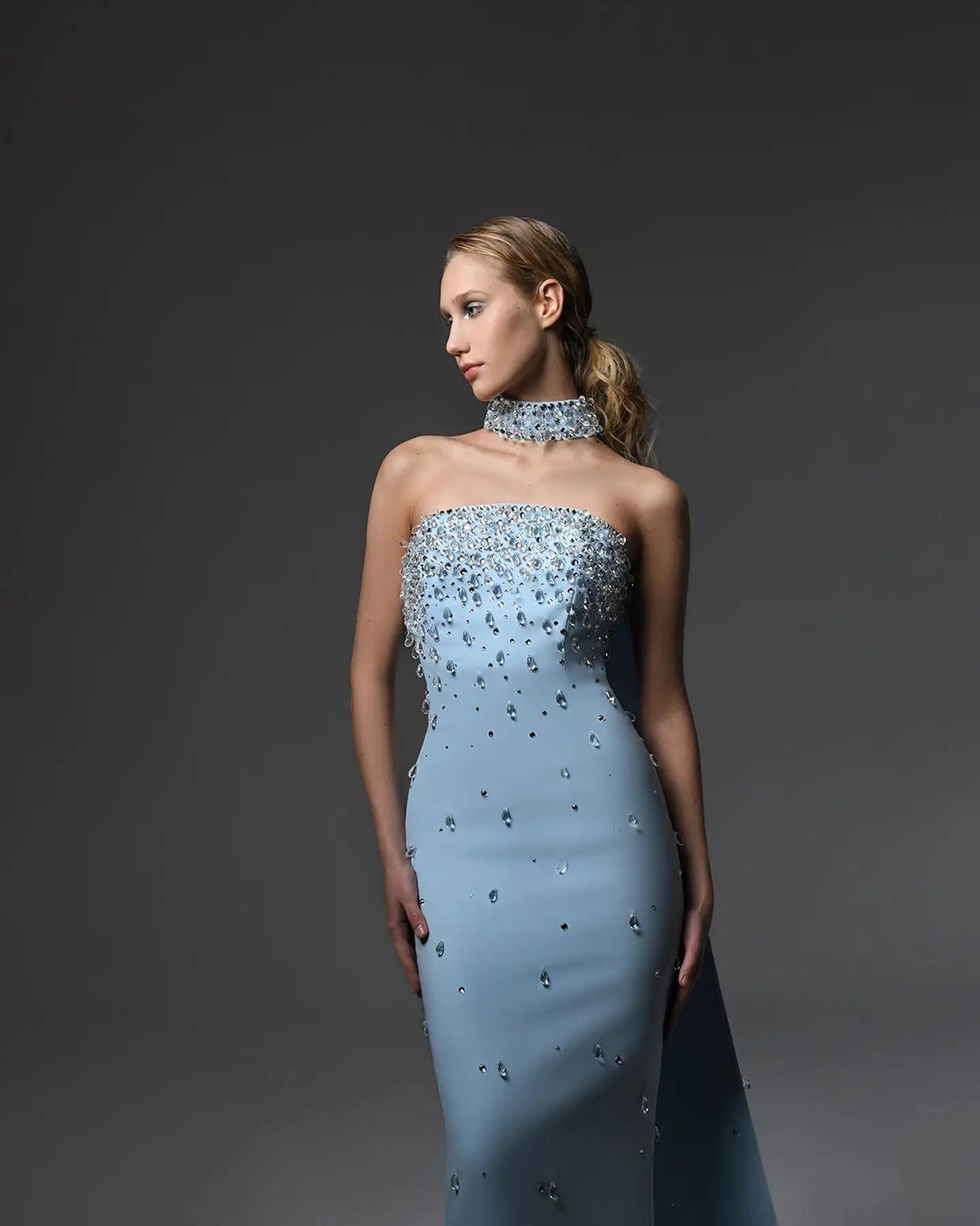 

Элегантное винтажное небесно-голубое вечернее платье без рукавов для выпускного вечера, вечернее платье по индивидуальному заказу с кристаллами и бисером длиной до пола, без бретелек y2k