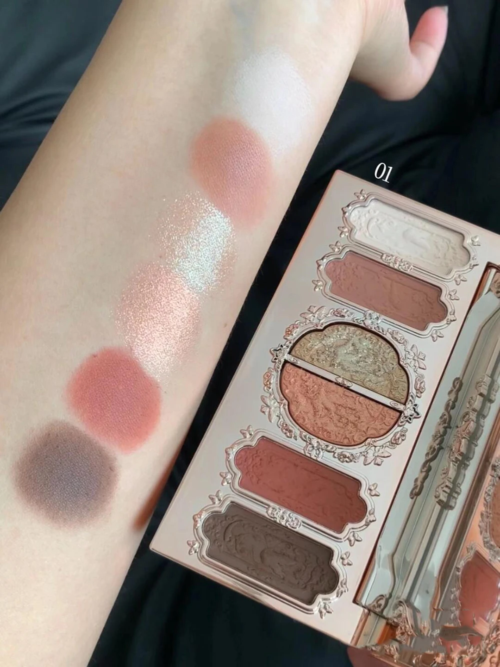 Paleta de Sombras Flower Knows Butterfly Cloud 6 Cores Matte e Brilhante Alta Pigmentação à Prova d'Água Maquiagem Estilo Kawaii Fairycore para Olhos Femininos