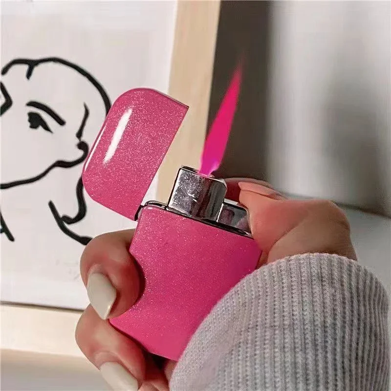Briquet coupe-vent en métal gonflé, briquet de poche créatif à flamme rose, forte puissance de feu, plus de modèles disponibles
