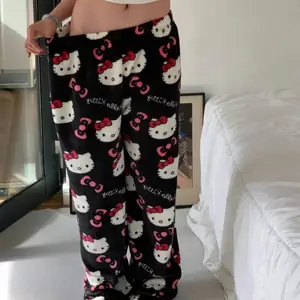 Celana Piyama Hello Kitty Y2K Celana Piyama Wanita Anime Sanrio Celana Tidur Rumah Mode Kartun Pakaian Santai Pakaian Rumah 8 celana piyama halloween hello kitty penjualan terbaik - №