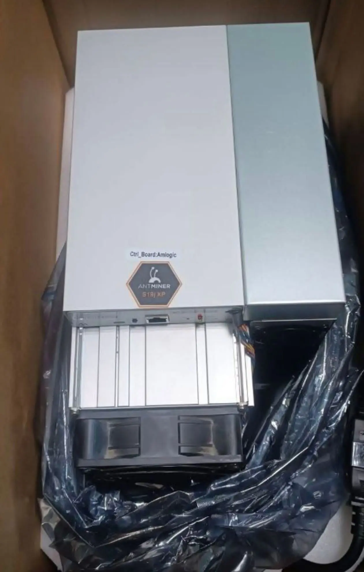 

Most Popular New Bitmain Antminer S21 XP 270T 3650W Bitcoin Btc Miner Bitcoinminer