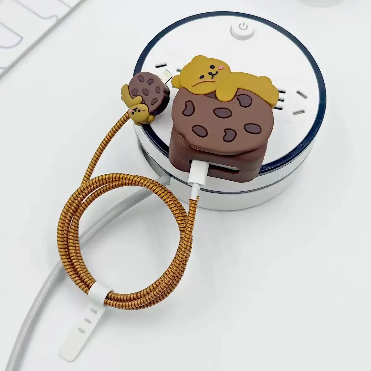 4 قطعة/المجموعة لطيف 3D الكرتون كابل حامي آيفون/آي باد 18 واط/20 واط شاحن حالة كابل الهاتف المنظمون آيفون 14 15