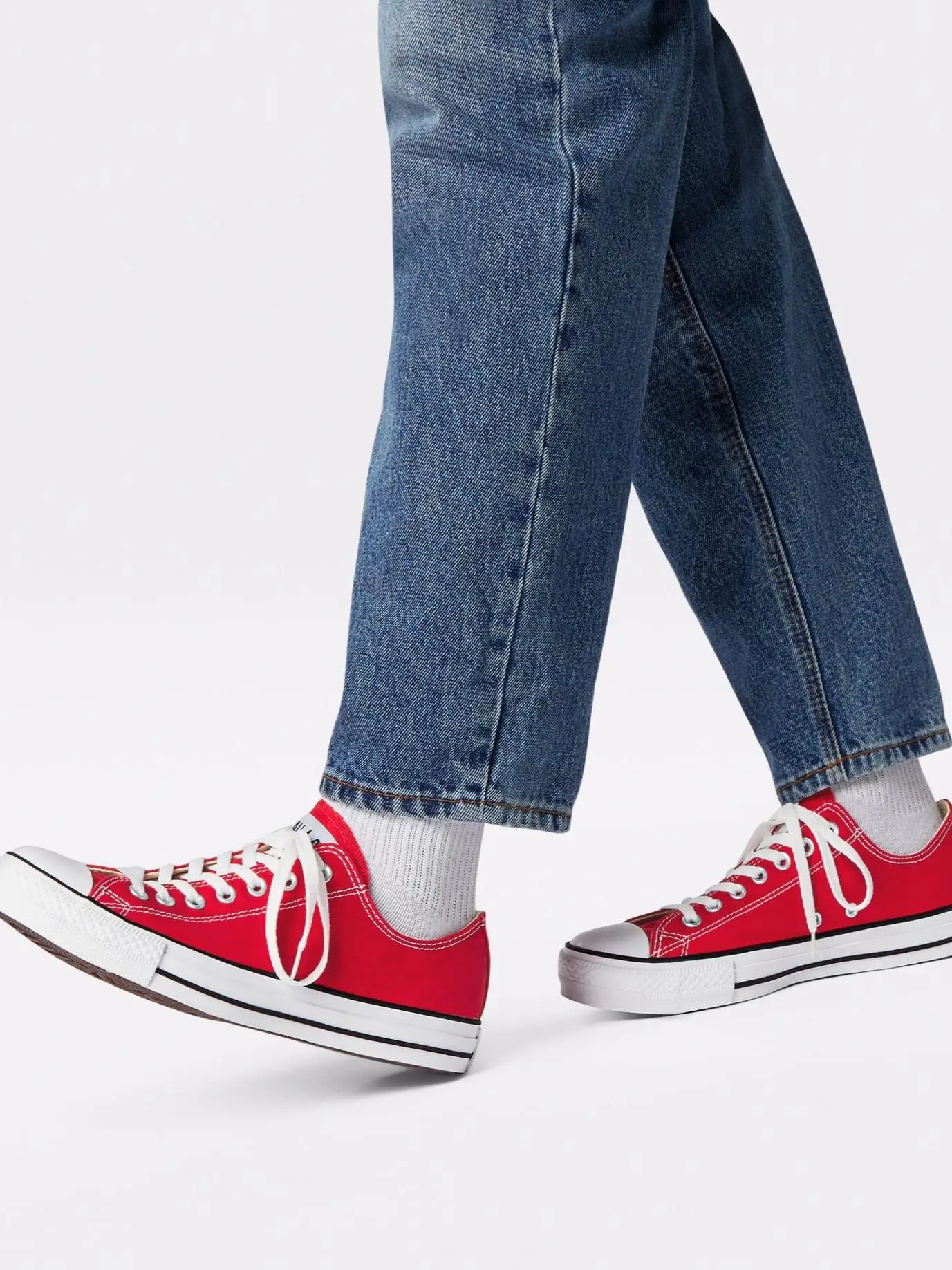 Converse Chuck Taylor All Star Classic Low Top Red