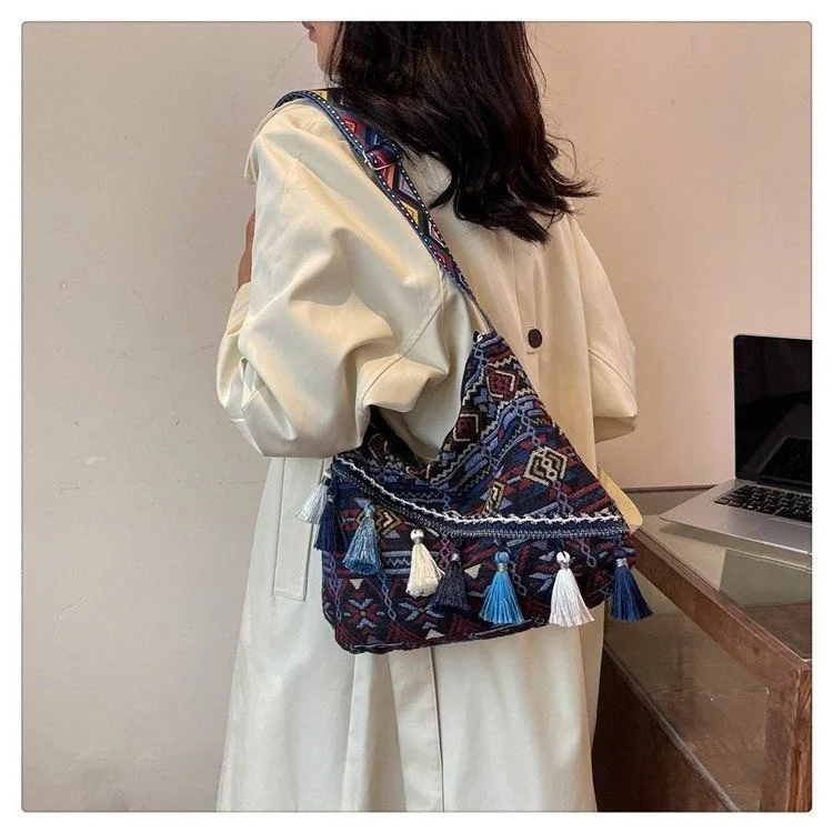 

Этническая сумка-кроссбоди с вышивкой, в стиле бохо, с кисточками, ручной работы, в этническом стиле, для женщин