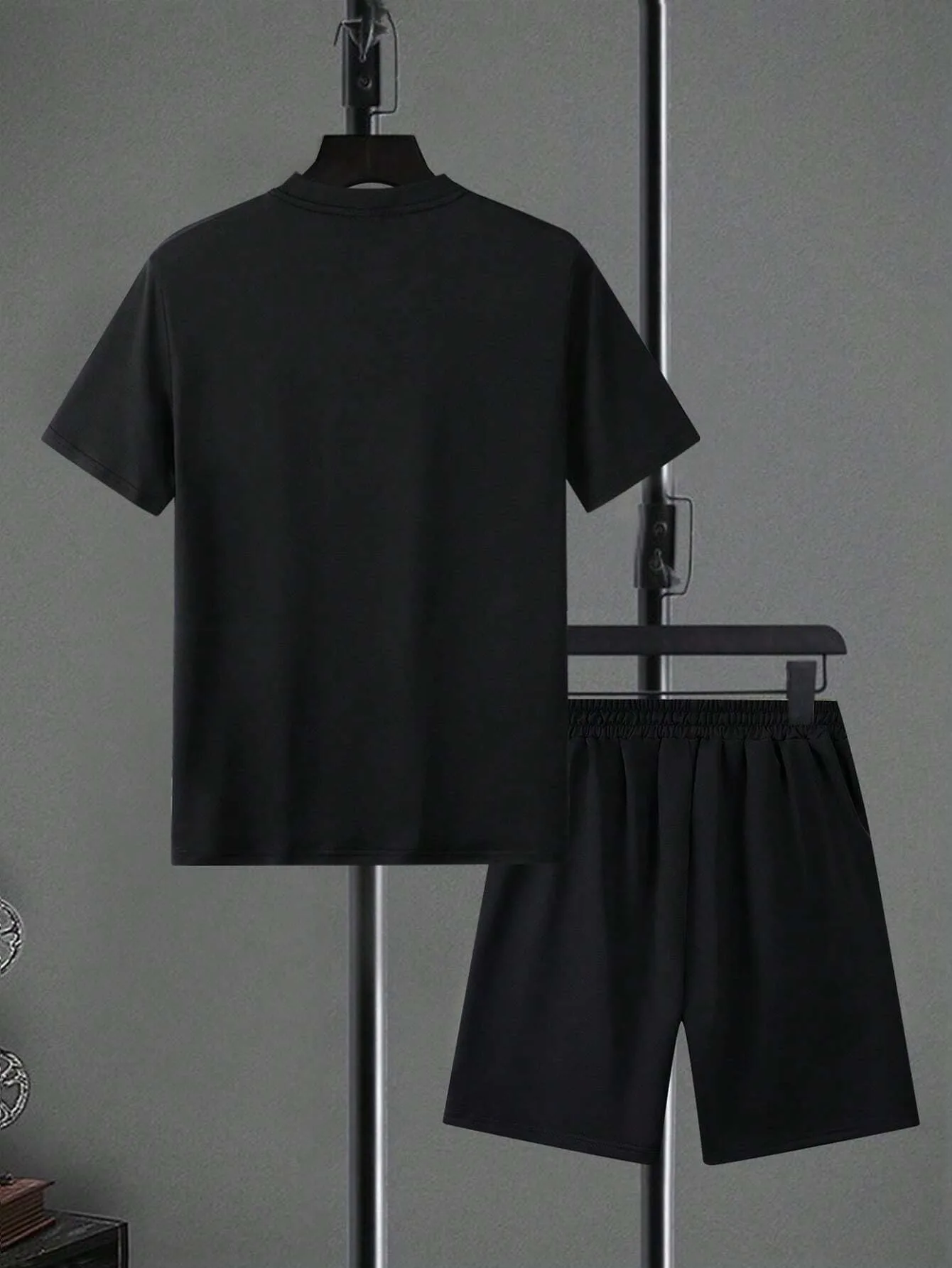New Autumn Winter Men Business Casual Tshirt Shorts Set Fitness Running Outdoor Sports Black T-Shirt Set Oversized Two-Piece Set view 3