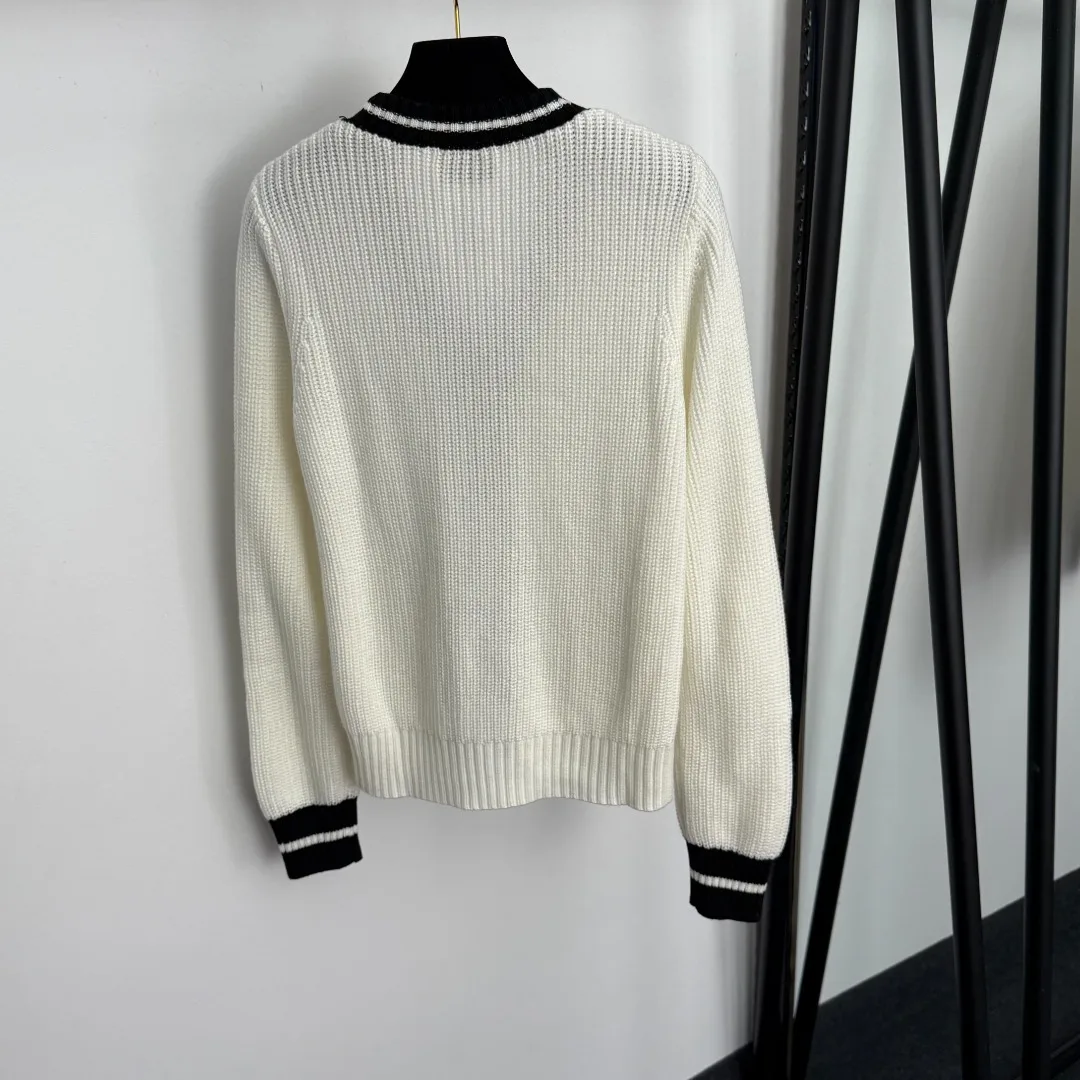 

2025 Autumn And Winter New Women Clothe Single-Breasted Color-Blocking V-Neck Long-Sleeve Knitted Off-White Cardigan Sweater