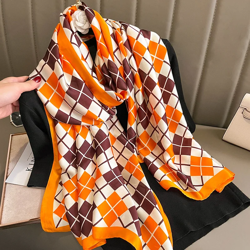Mode Druck Große Schal Wraps Seide Schal Frauen Luxus Marke Satin Stirnband Hijab Bandana Turban Foulard Sommer Strand Stolen – Detail 6