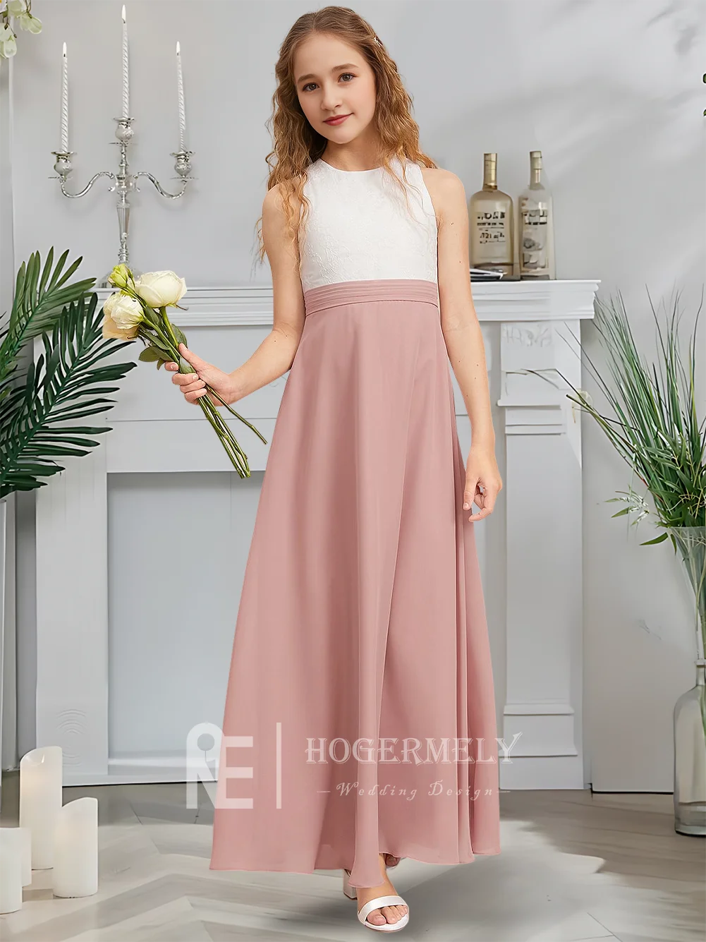 Sukienka dla dziewczynki, krój A, dla młodszej druhenki, w kolorze mauve mist, sukienka dla dziewczynki sypiącej kwiatki, dekolt okrągły, szyfon, koronka, na galę w ogrodzie, taniec, wesele, przyjęcie.