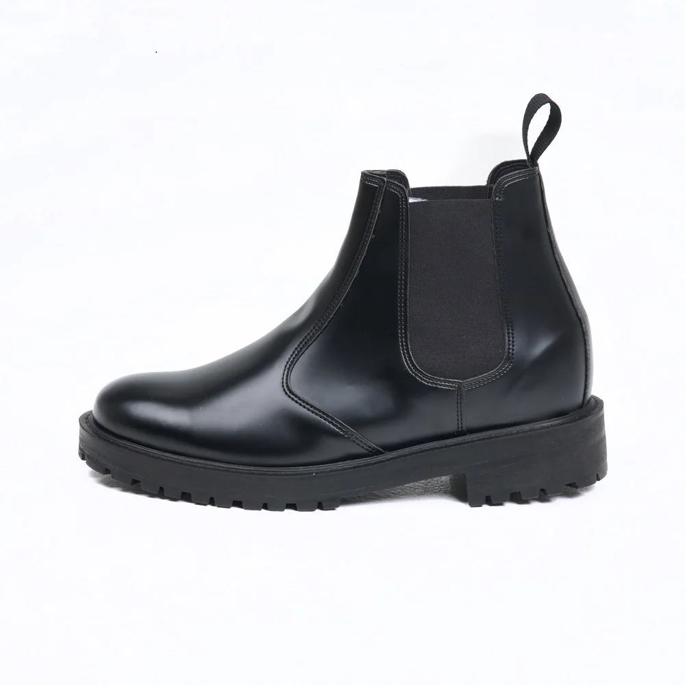 Just 7cm tall Chelsea boots on kinnoi