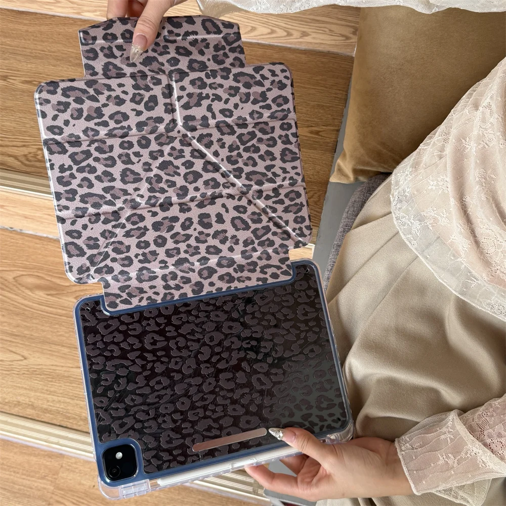 Modne etui w panterkę na iPada Pro 10. i 11. generacji 2025 2024 13 cali z uchwytem na rysik, Air 7 6 10.5, iPad 5 6 9.7 mini 6, urocza okładka — zdjęcie produktu 4