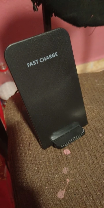 Vertical Dual-Coil 10W Wireless Fast Charger | Qi-Standard Charging Stand