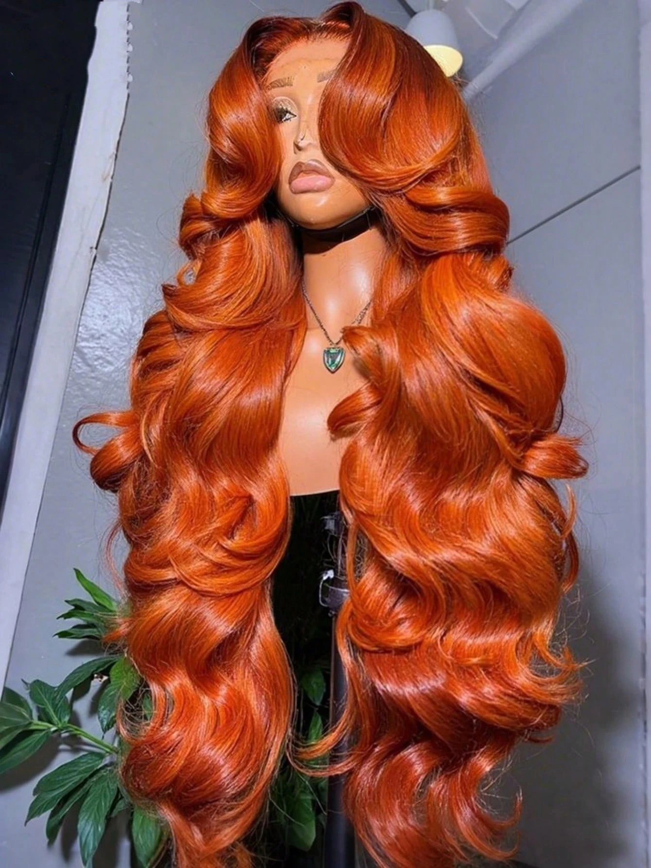 Peluca de Cabello Humano con Frente de Encaje Transparente 13x4, Ondas Corporales Color Naranja Jengibre para Mujer # 350 Extensiones de Cabello Pre-Arrancadas de Color Natural con Aspecto Natural