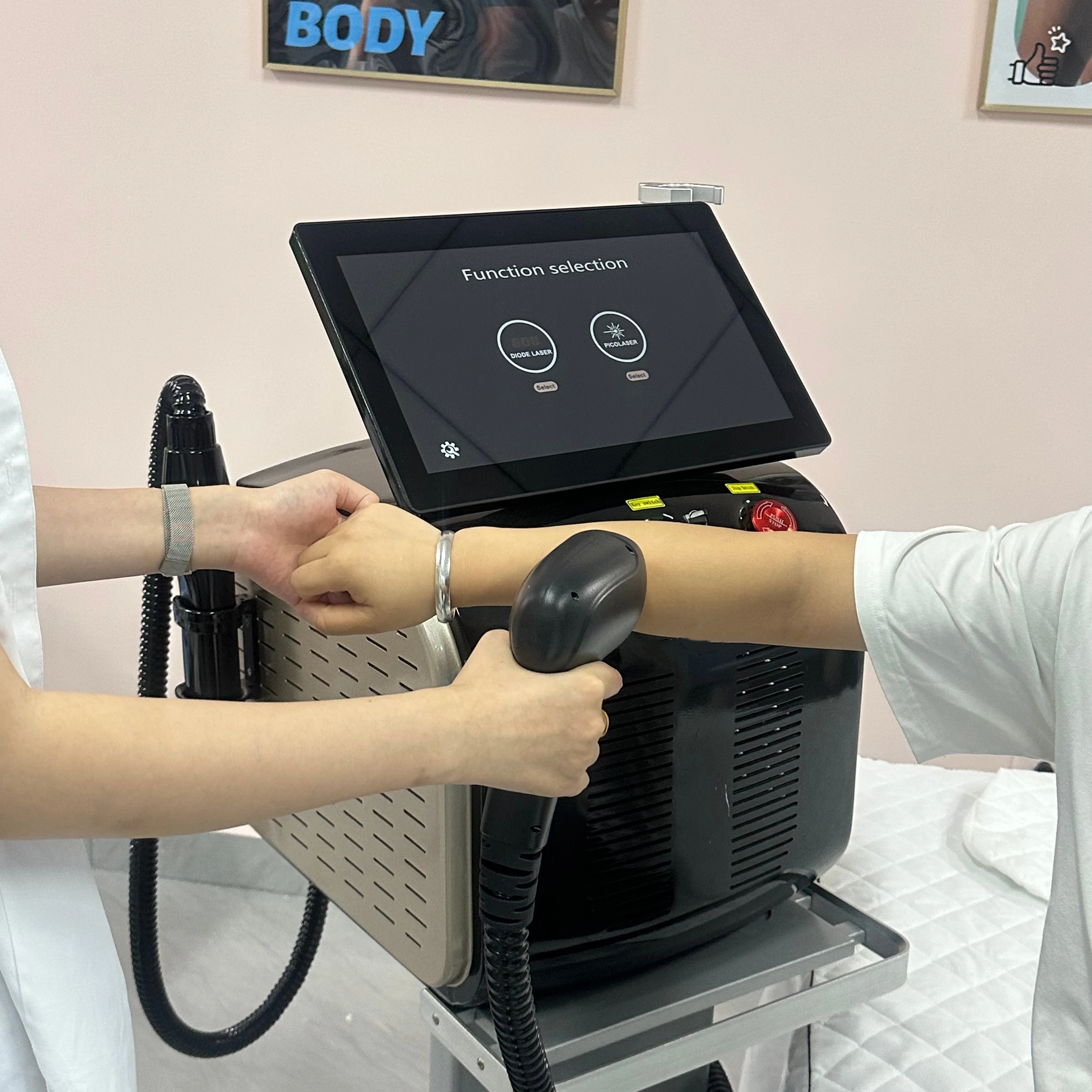 

Лазерный косметологический аппарат 2-в-1: удаление волос и пикосекундное безболезненное охлаждение для перманентного удаления волос, татуировок и веснушек