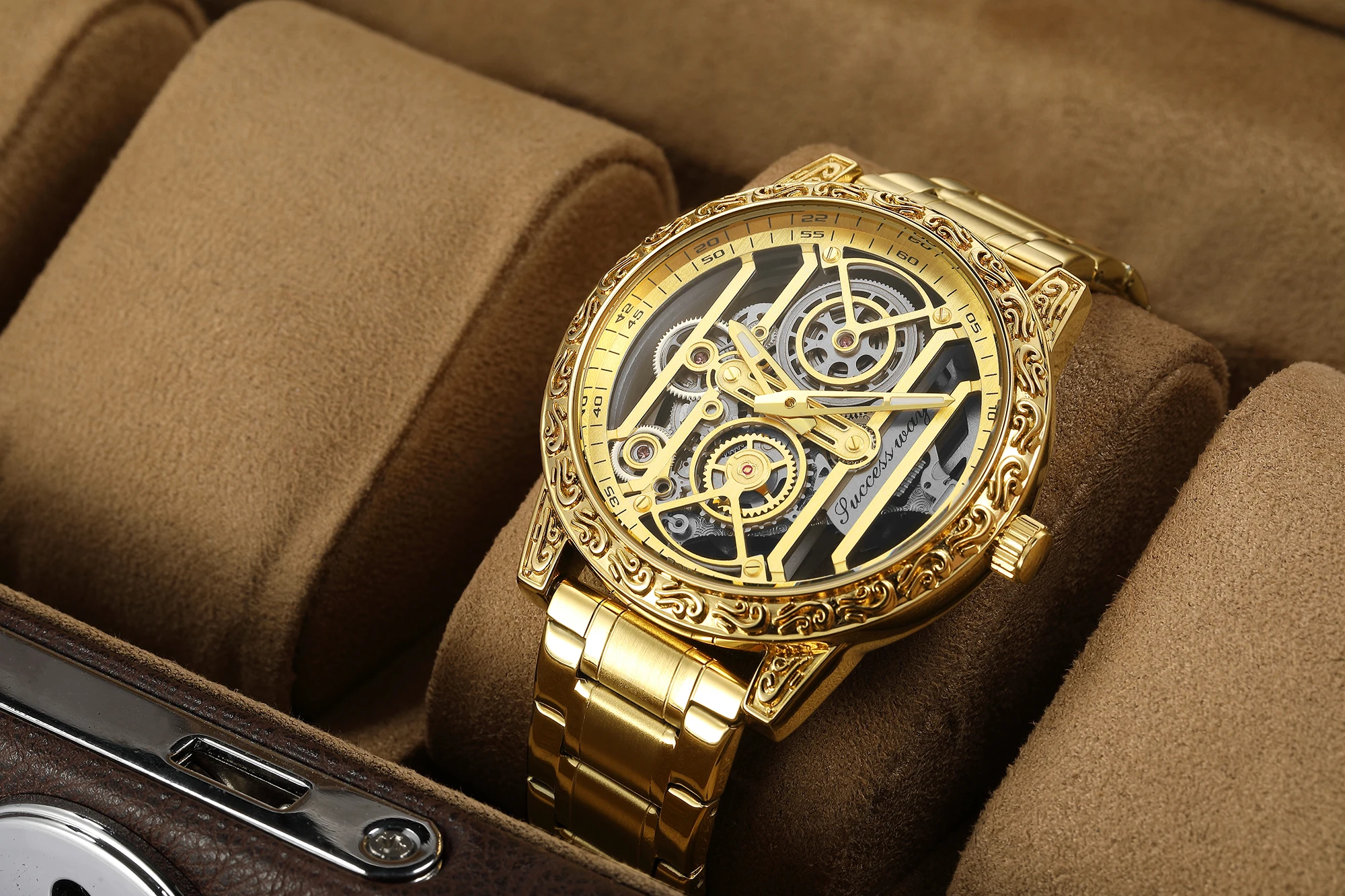 

Top Men Gold Watches quartz Watch Male Skeleton Wristwatch Stainless Steel Band Luxury Brand Sports Design