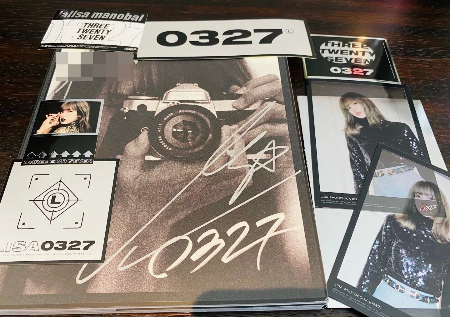 LISA PB PHOTOBOOK 0327 VOL.03 Limited signed version 2022