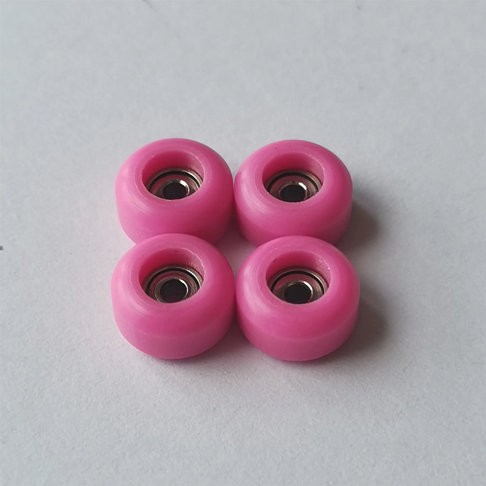 

V2 Finger Skateboard Truck and CNC Basic Wheels and Foam Tape Set