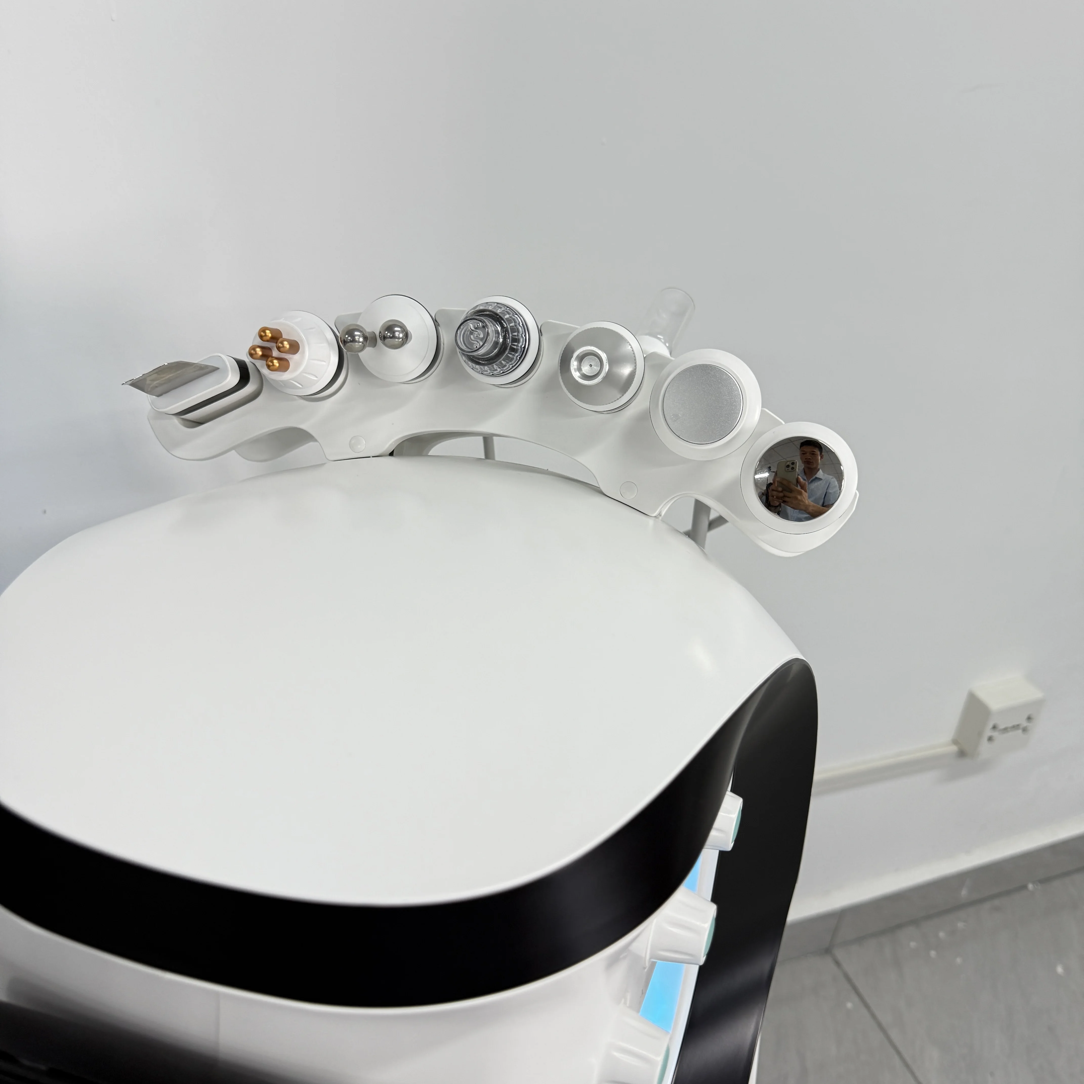 

NEW 8 In 1 Hydra Dermabrasion Machine Oxygen Ice Blue Smart Jet Aqua Peeling Small Bubble Microdermabrasion Skin Care New Beauty