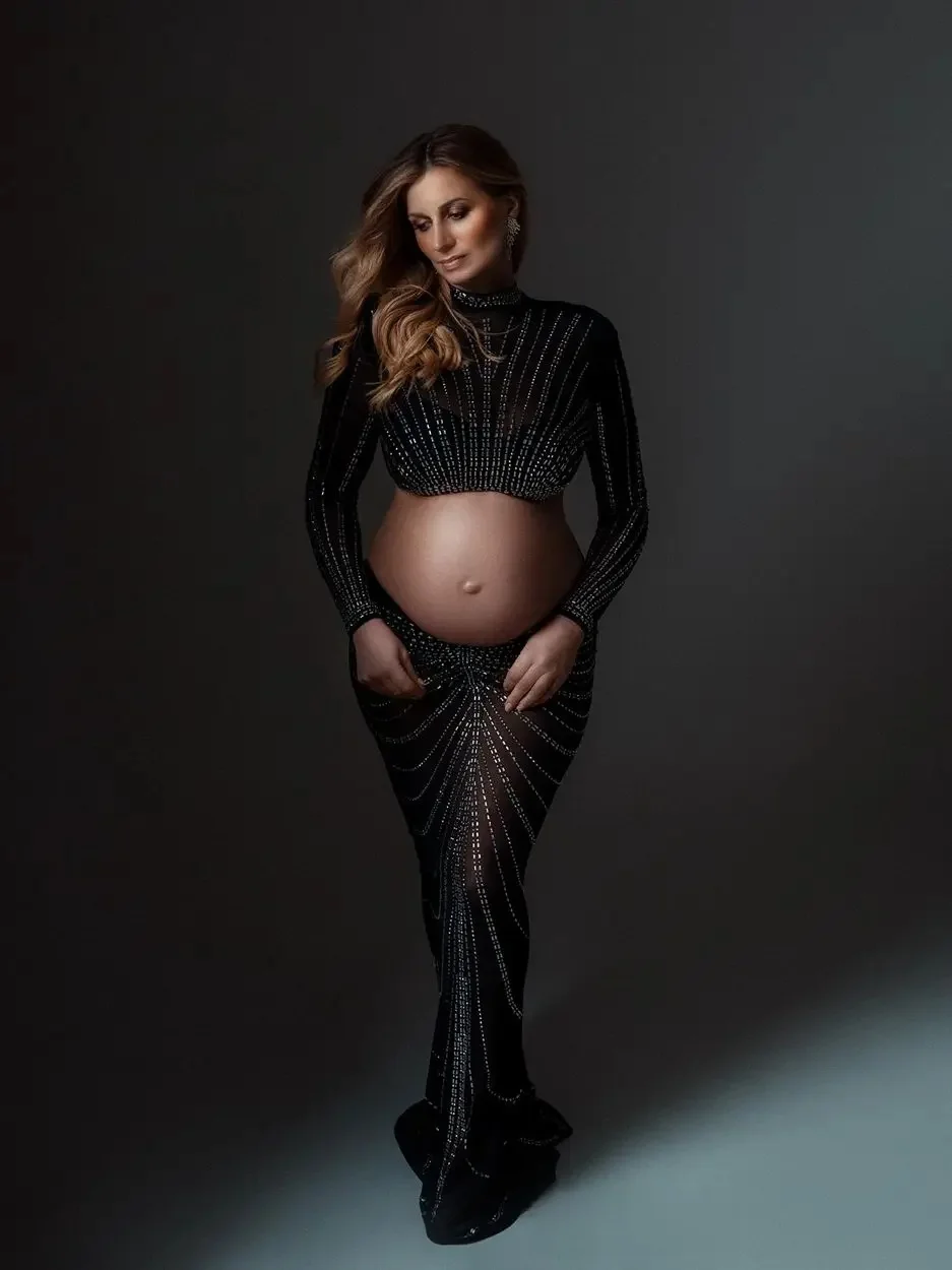 Sesja zdjęciowa ciążowa wycięte sukienki Rhinestone rozciągliwa fotografia ciążowa strój damski Halter kryształowy zestaw Hot Fix sukienka — zdjęcie 2