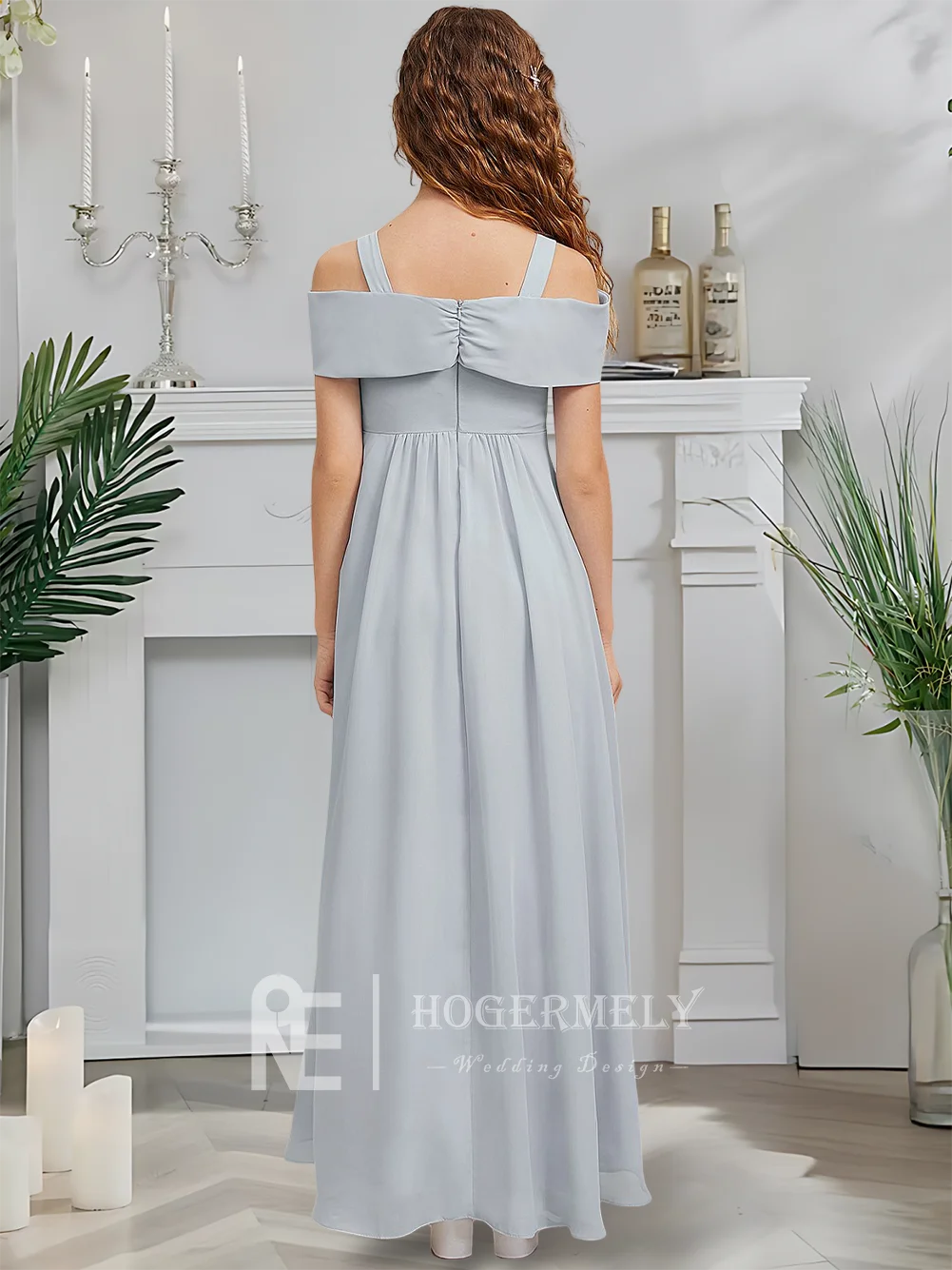 天体のアイスコールドショルダージュニアブライドメイドドレスフロストサファイアフラワーガールドレスAラインシフォン床長さの冬のガラ