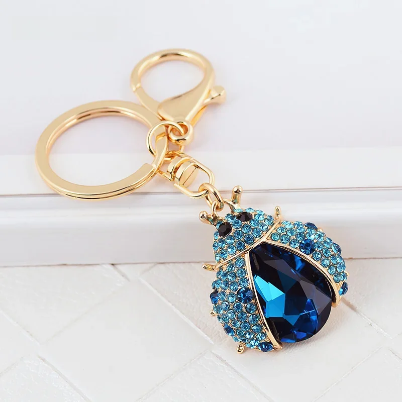 EASYA New Arrival Crystal Insect Shape Chaveiro Keychain Cute Sparkling Metal Key Ring Holder Akcesoria dla kobiet Dziewczyny Torba — zdjęcie 2