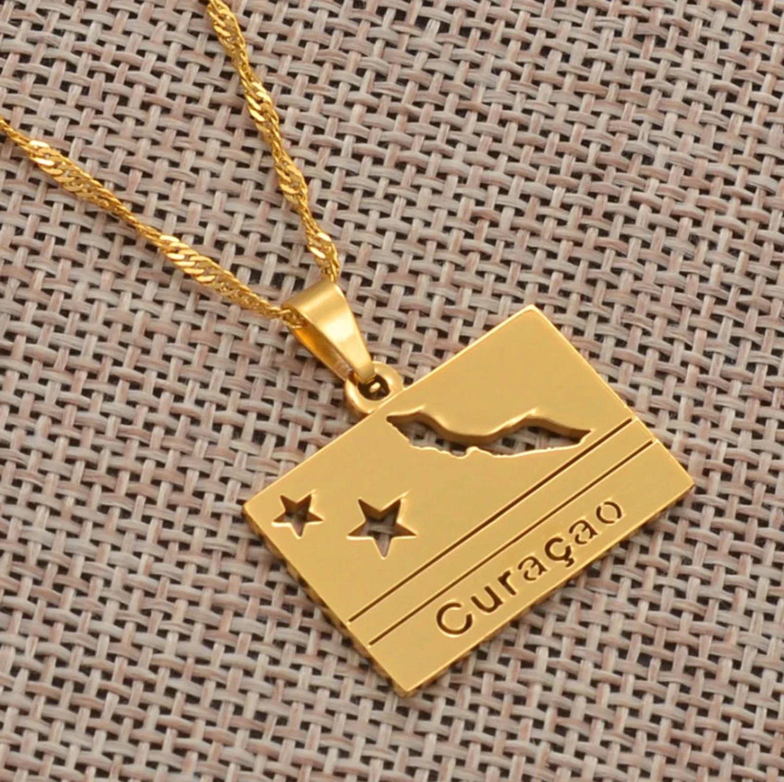 

Custom Name Minimalist Rectangle Curacao Map Charm Necklace 18K Gold Plated Flag Curacao Pendant Gift For Him Her Mom Dad