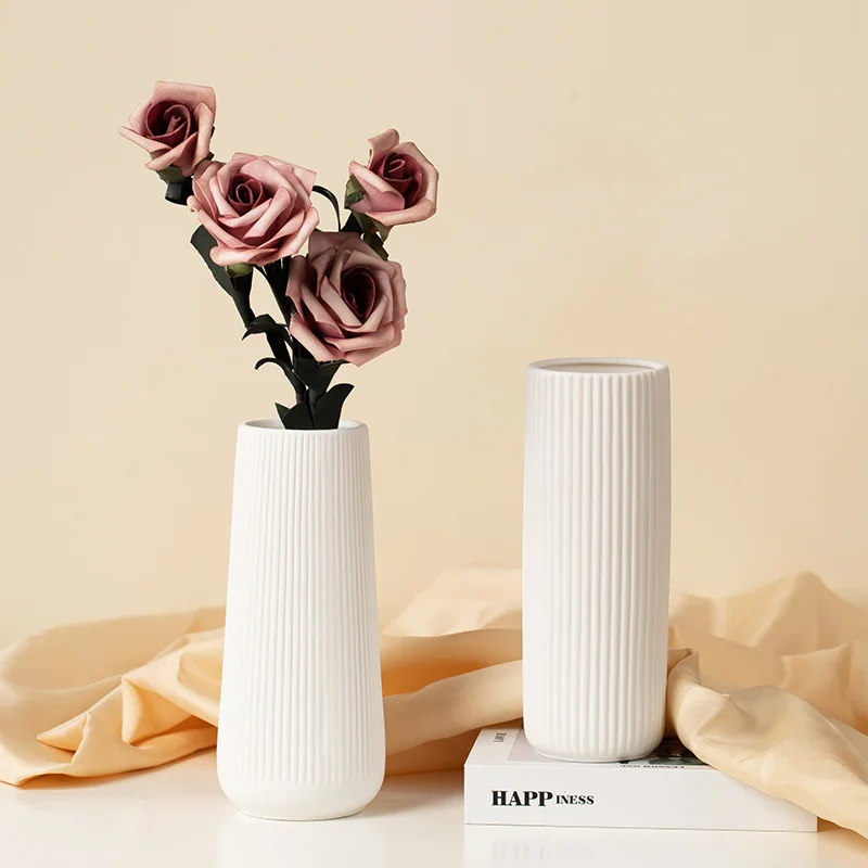 

（1Packs）White Ceramic Vase Flower Vase Ceramic Vase Flowers Decorative White Vase for Pampas Grass Home Living Room Dining Table