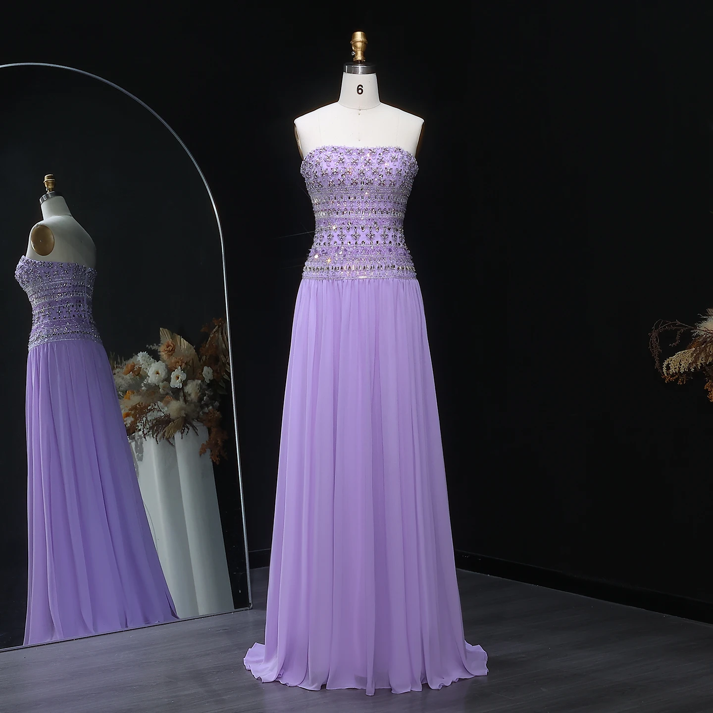 Sharon Said Funkelndes Fliederfarbenes Perlenbesetztes Plissiertes Chiffon-Abendkleid mit Fließendem Schal Dubai Saudi Hochzeitsfeier SS539 Maßanfertigung – Detail 7
