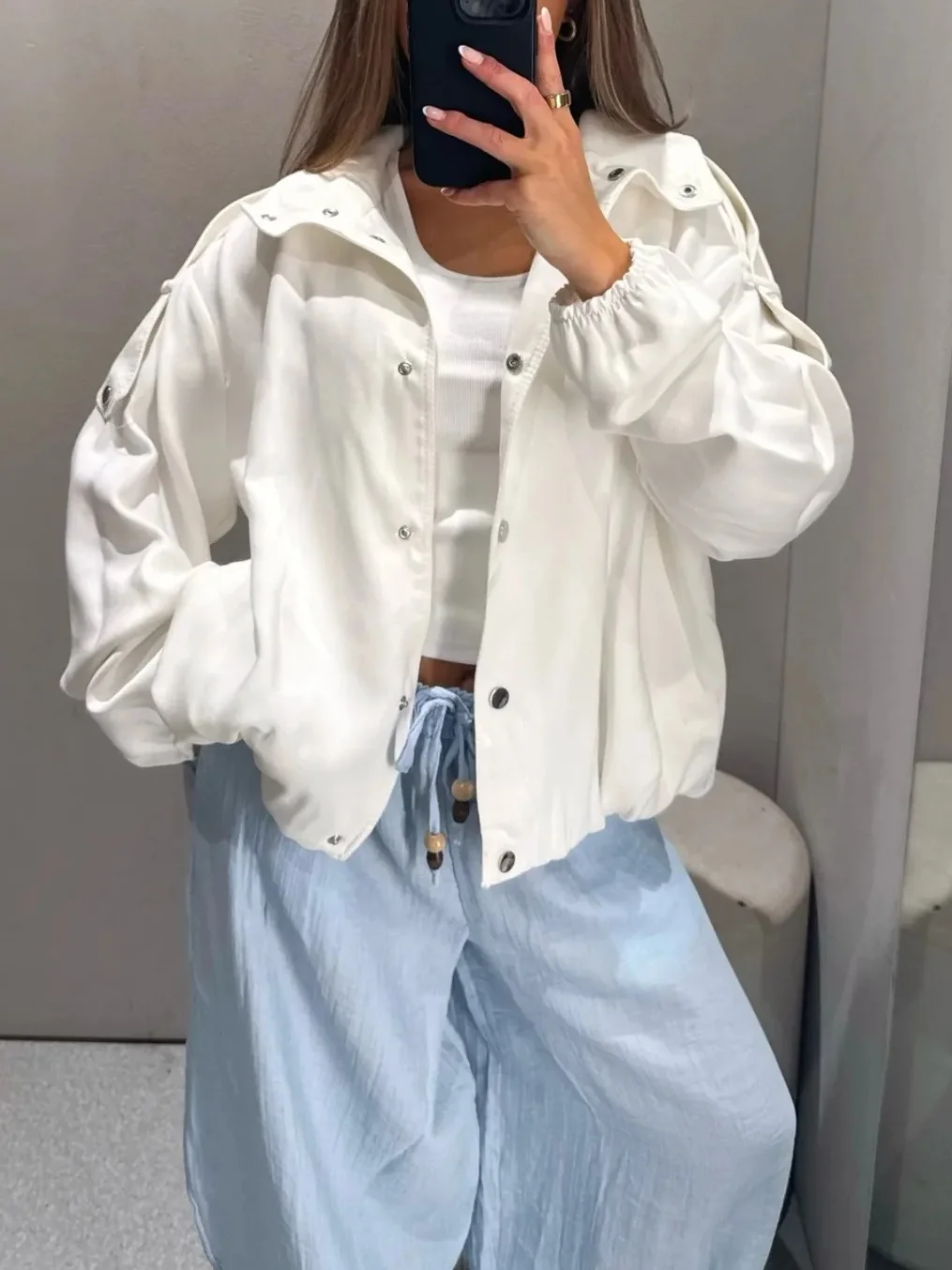 Streetwear White Cargo Jacket Women Elegant High Neck Snap Button Pocket Bomber Coat Casual Loose Elastic Hem Outwear 2026