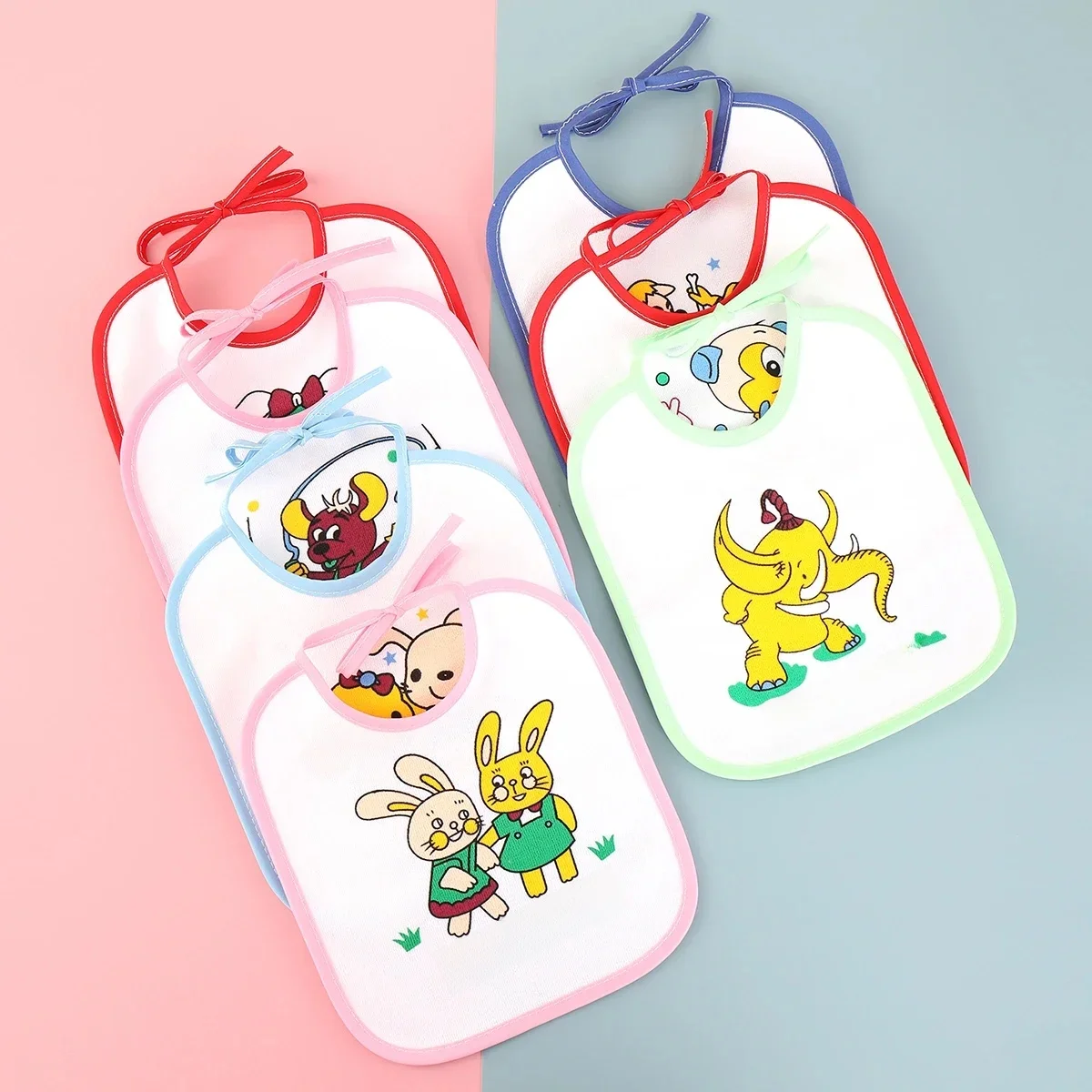 Bavoirs de dessin animé en forme de U pour bébés, bavoirs pour tout-petits, serviettes de salive imperméables pour garçons et filles, mélange hebdomadaire, 7 pièces